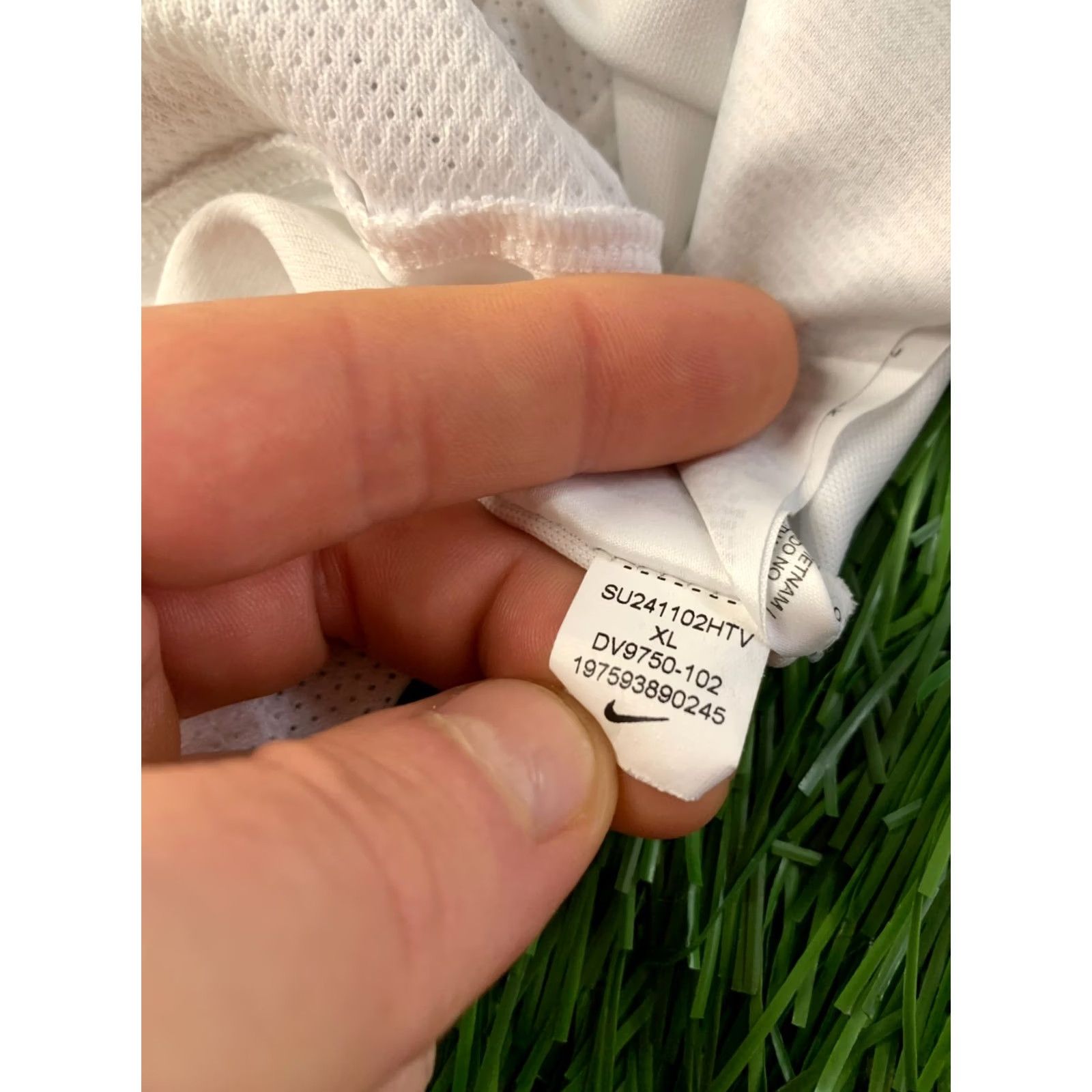 Nike Nike Academy Dri-Fit Original 2024 Men Football Shirt XL White and Black Nike Dri-FIT Men's T-Shirt Short Sleeve Crew Neck 75cm 58cm Slim Size US XL / EU 56 / 4 - 7 Thumbnail
