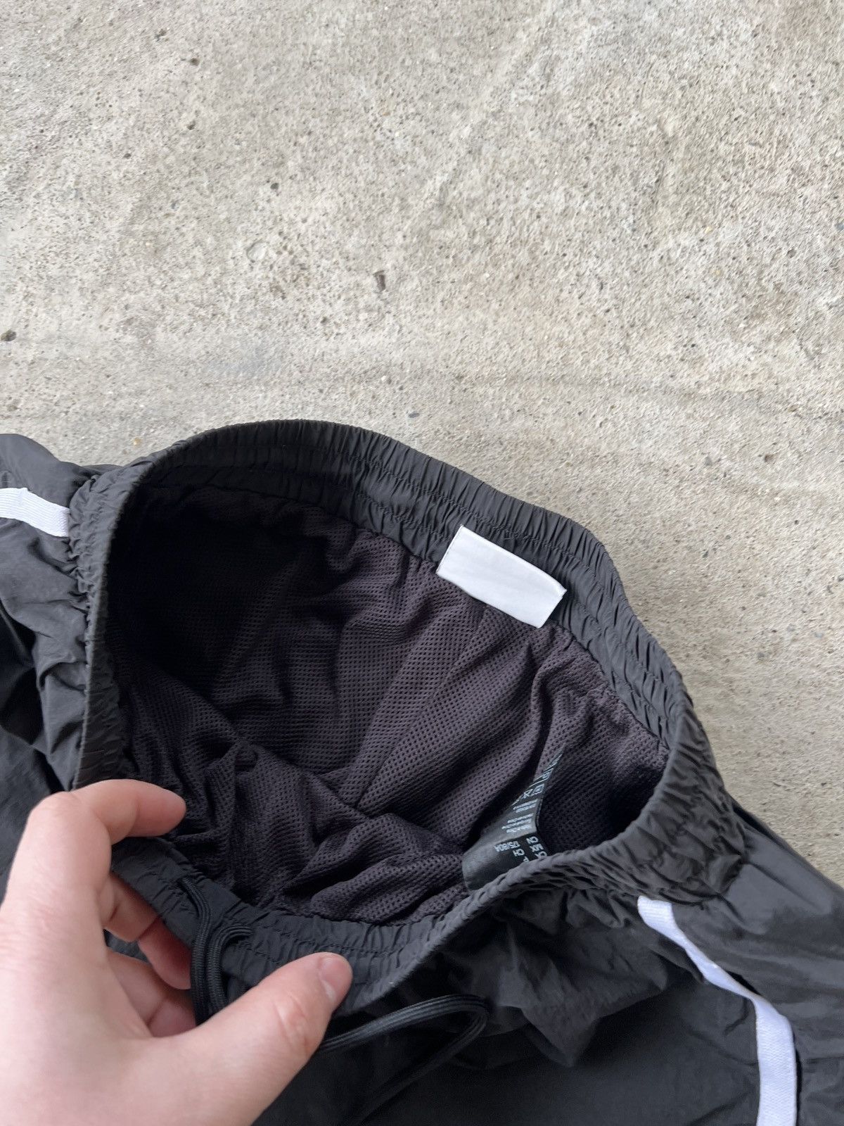 H&M H&M Lover's F.C. Sweatpants Size US 30 / EU 46 - 4 Thumbnail
