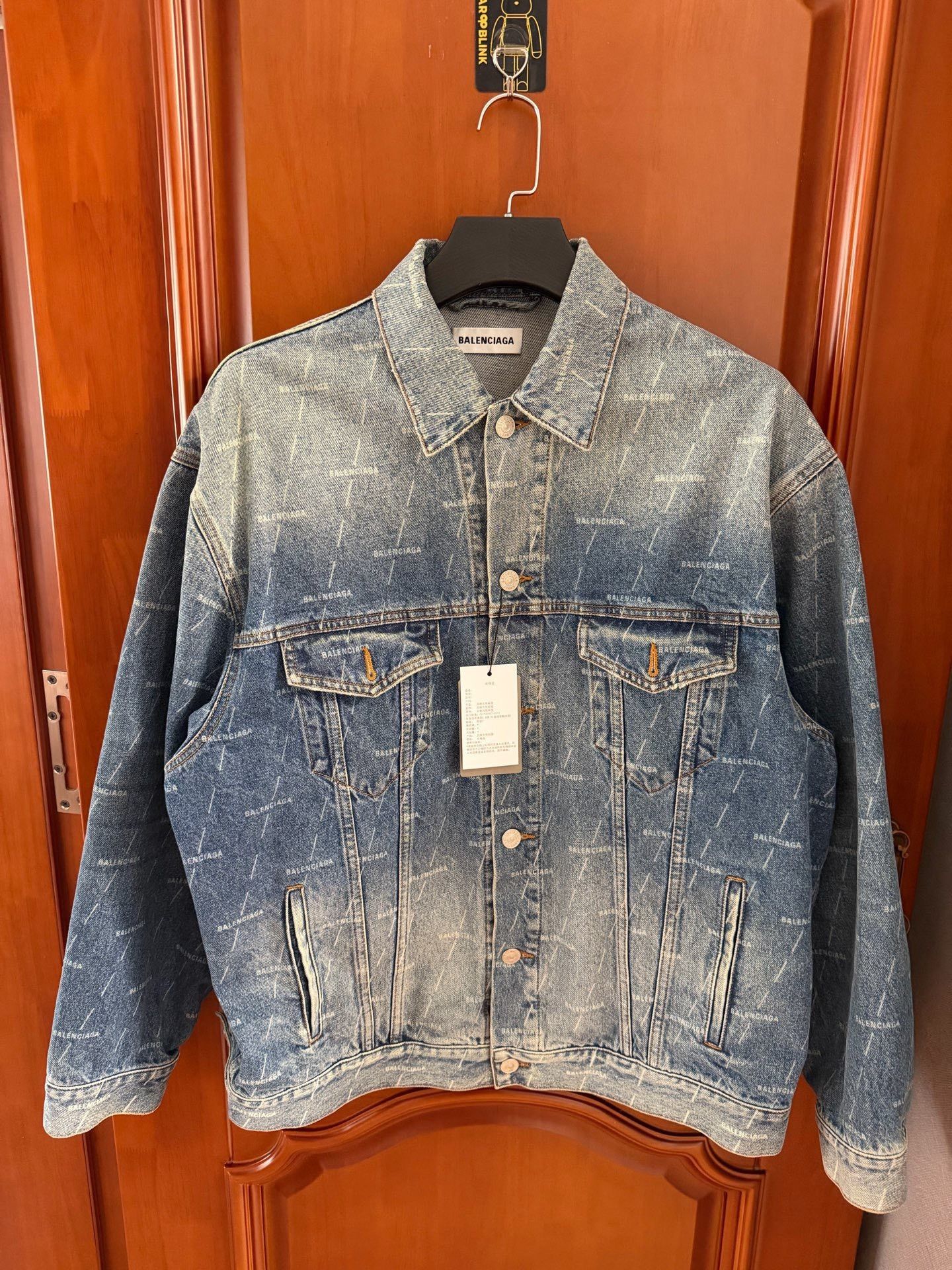 Balenciaga Balenciaga Retro Denim Jacket M Women Size M / US 6-8 / IT 42-44 - 1 Thumbnail