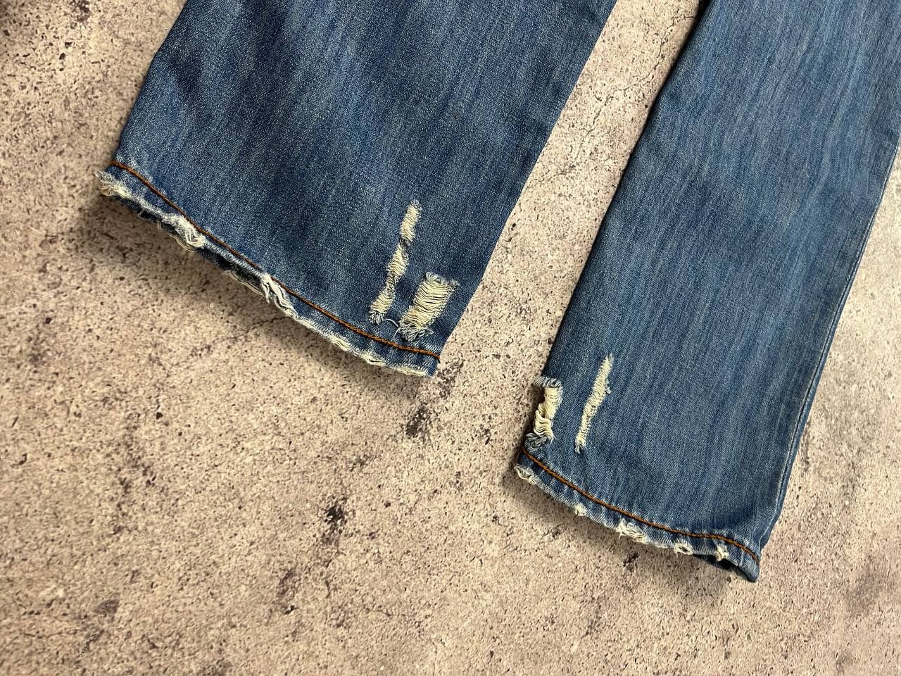 FCUK French Connection Y2K Distressed Blue Jeans Size 32x32 Size US 32 / EU 48 - 9 Thumbnail