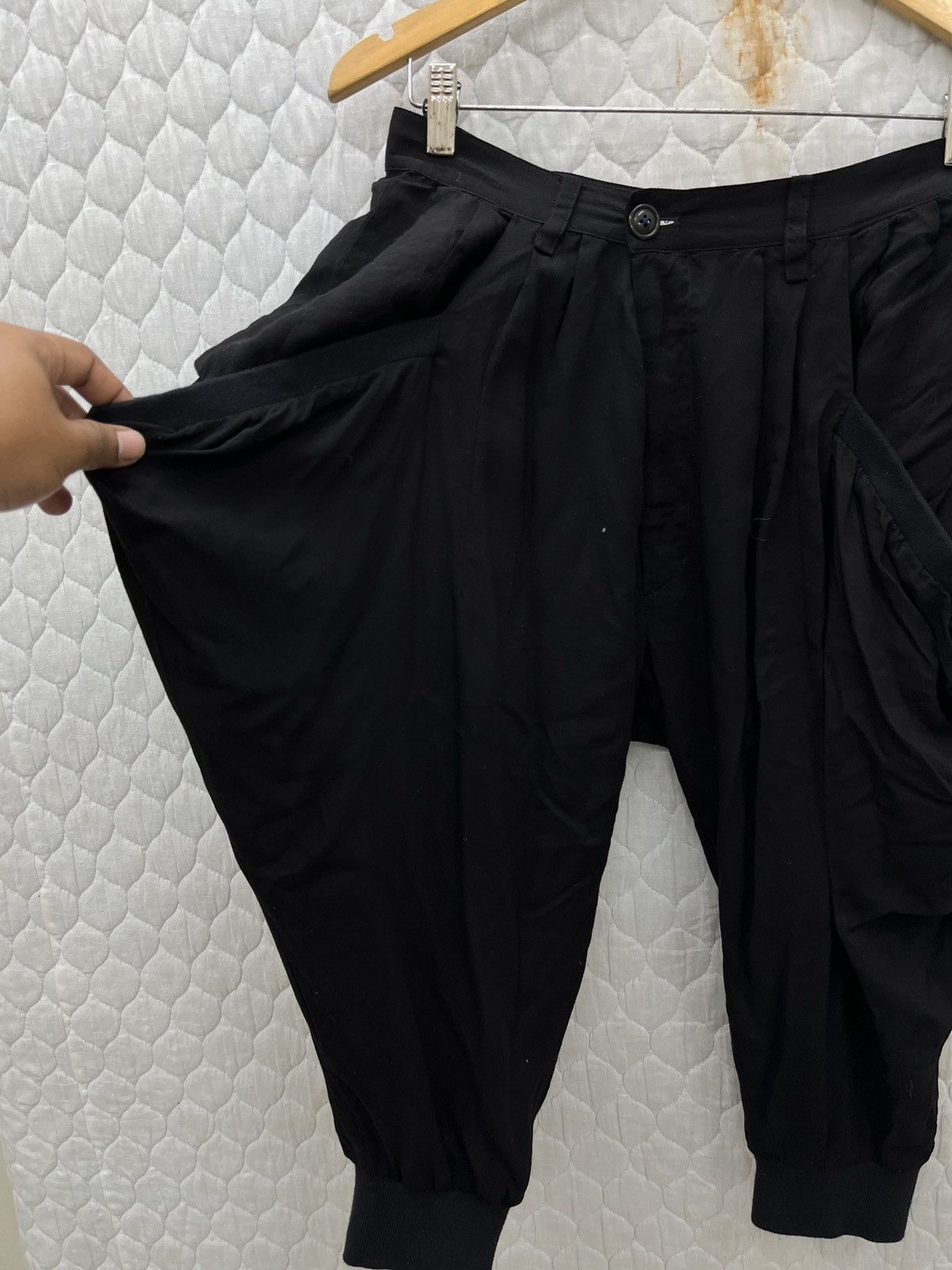 Issey Miyake 🔥🔥🔥ARCHIVE SUNAO KUWAHARA ISSEY MIYAKE CROTCH PANTS Size 27" / US 4 / IT 40 - 6 Thumbnail