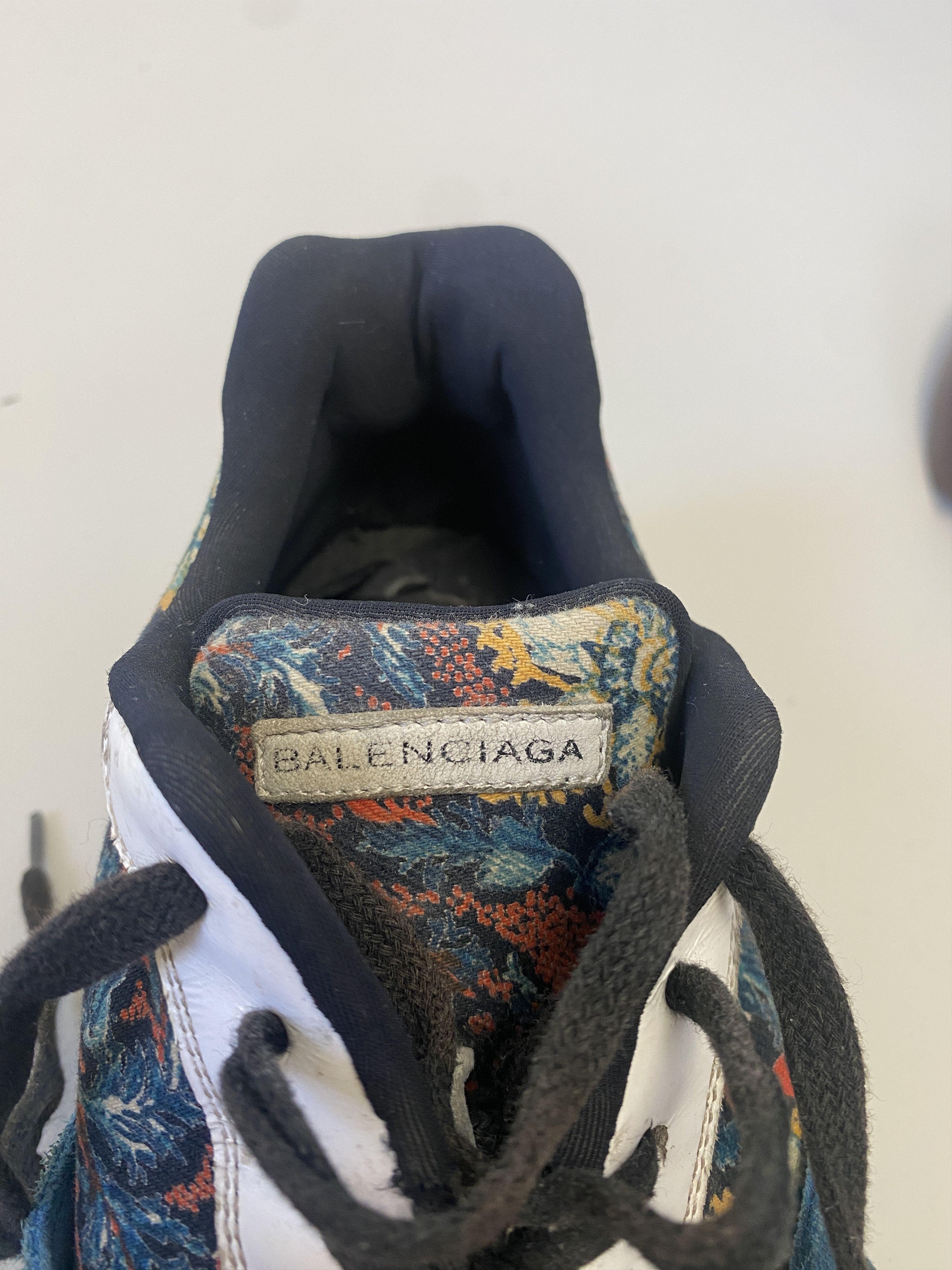 Balenciaga Balenciaga Floral Fabric suede sneakers calfskin shoes Size US 7 / IT 37 - 10 Thumbnail