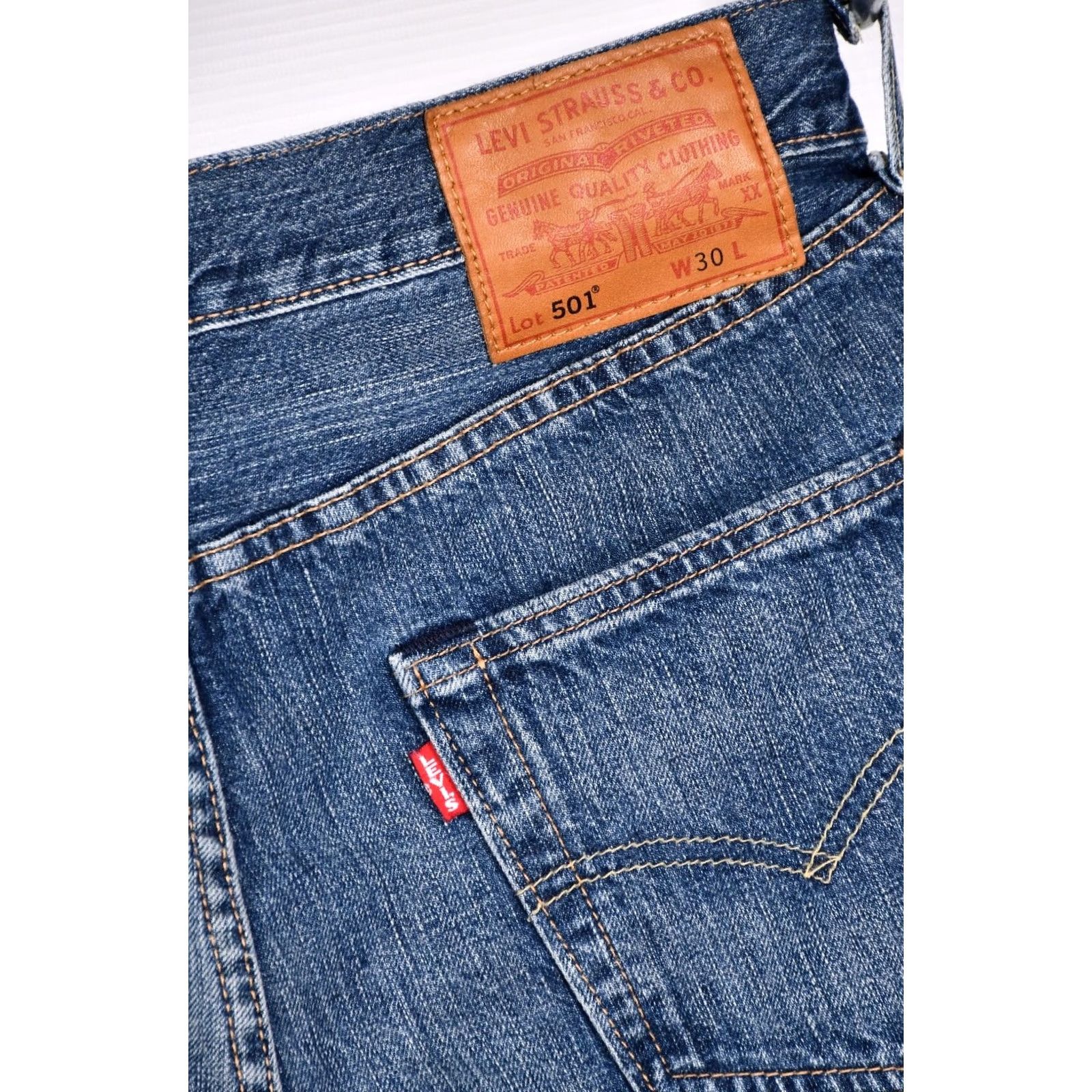 Levi's LEVI'S 501 Men's Jean Shorts Button Fly Blue Cotton Denim 30 Big E Regular Waist 15.75in Inseam 9.84in Length 20.87in 100% Cotton Casual Men Clothing Size US 30 / EU 46 - 6 Thumbnail