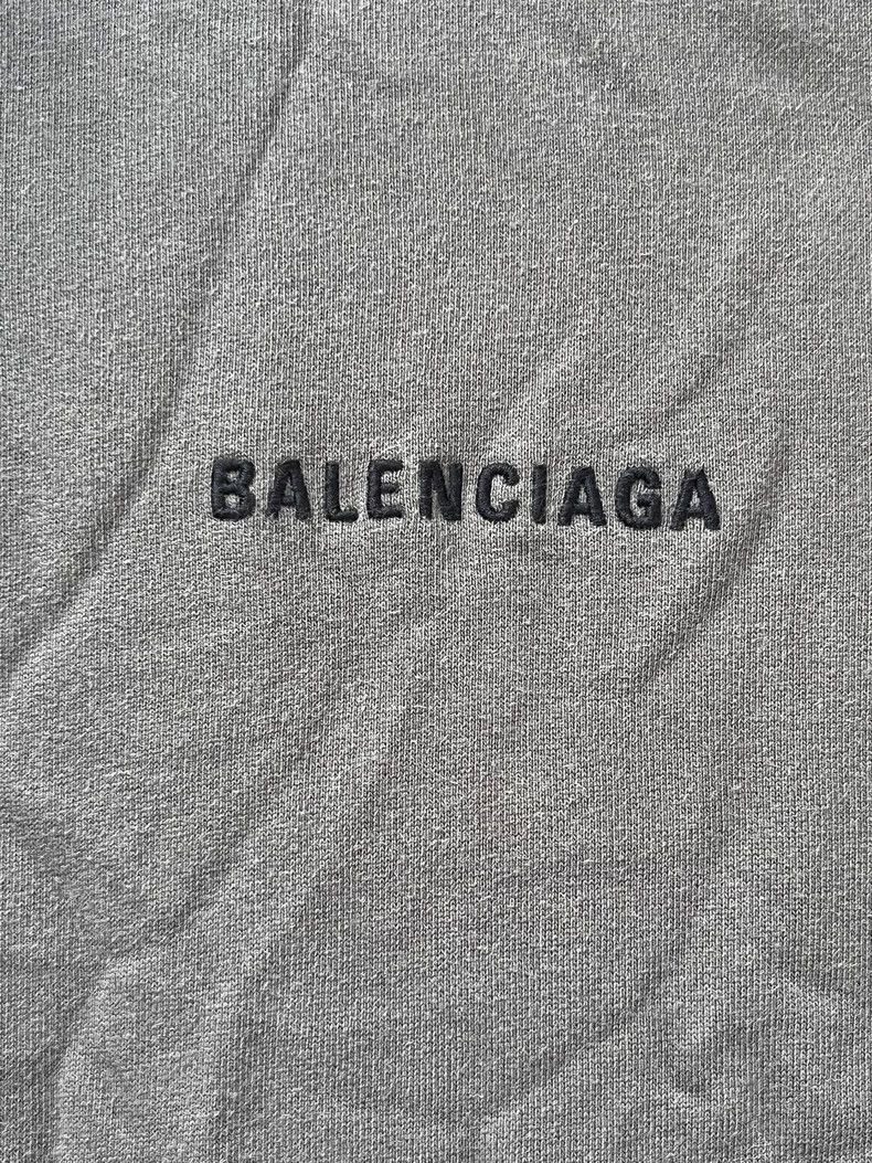 Balenciaga Balenciaga Embroidered Logo Long Sleeve Hoodie Size US XL / EU 56 / 4 - 3 Thumbnail