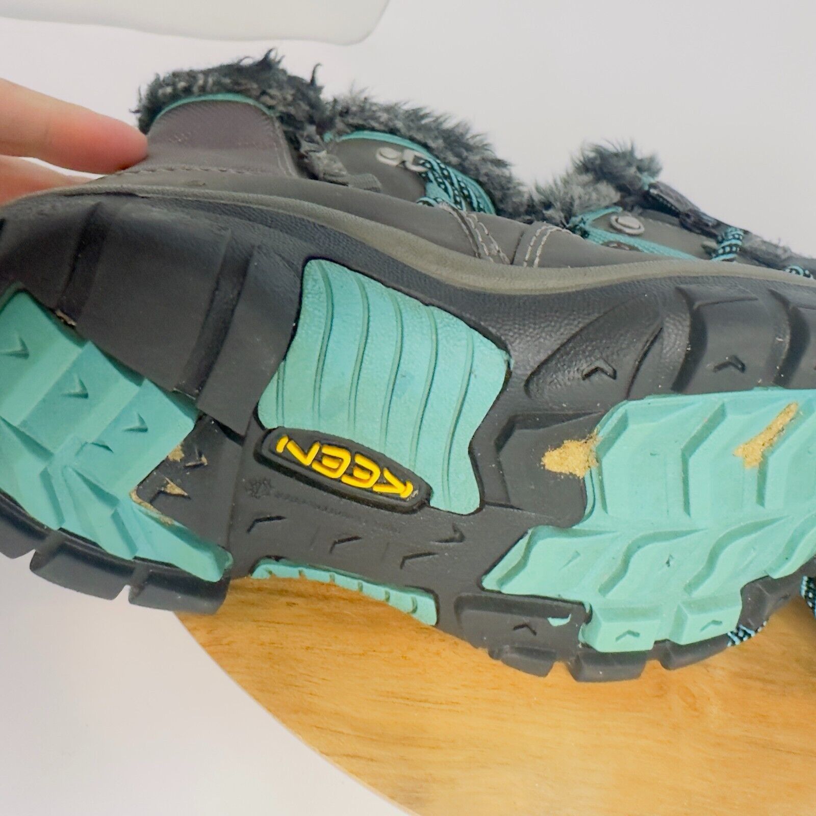 KEEN Keen Boots Size 11 Youth Winter Faux Fur Lined Speed Lace Size US 11 / IT 41 - 13 Thumbnail