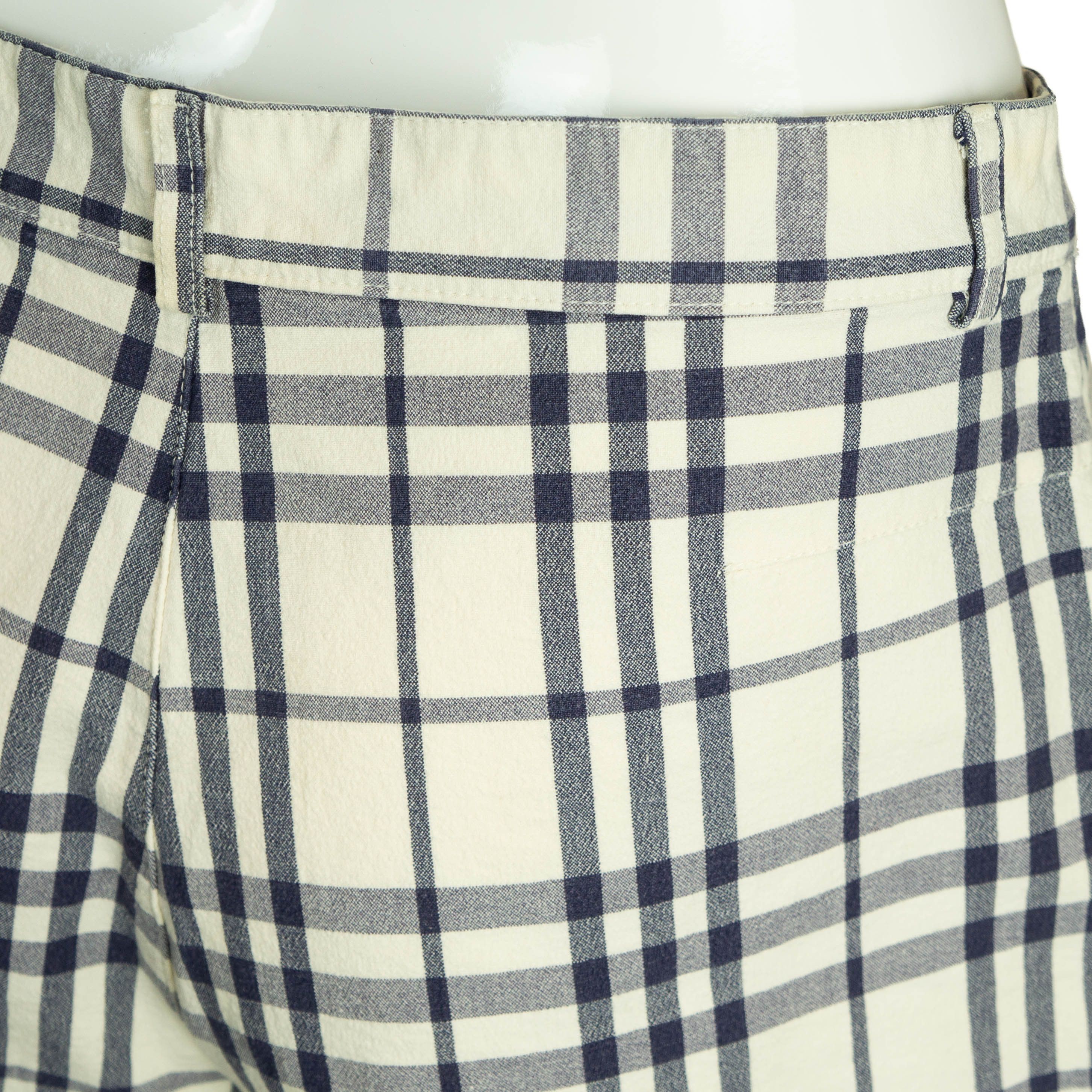 Burberry BURBERRY Check Monogram Women Shorts Vintage 00s Size 30" / US 8 / IT 44 - 7 Thumbnail