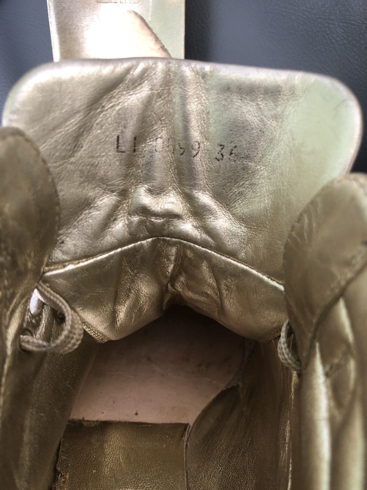 Louis Vuitton Louis Vuitton Gold Leather Women’s High Top Sneakers Sz 36 Size US 6 / IT 36 - 12 Thumbnail