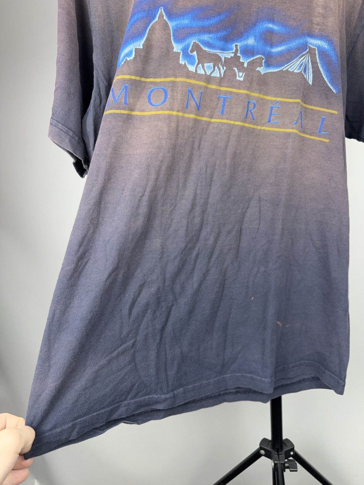 Vintage 90s Retro Vintage Montreal Canada Skyline Graphic T-Shirt Size US M / EU 48-50 / 2 - 3 Thumbnail