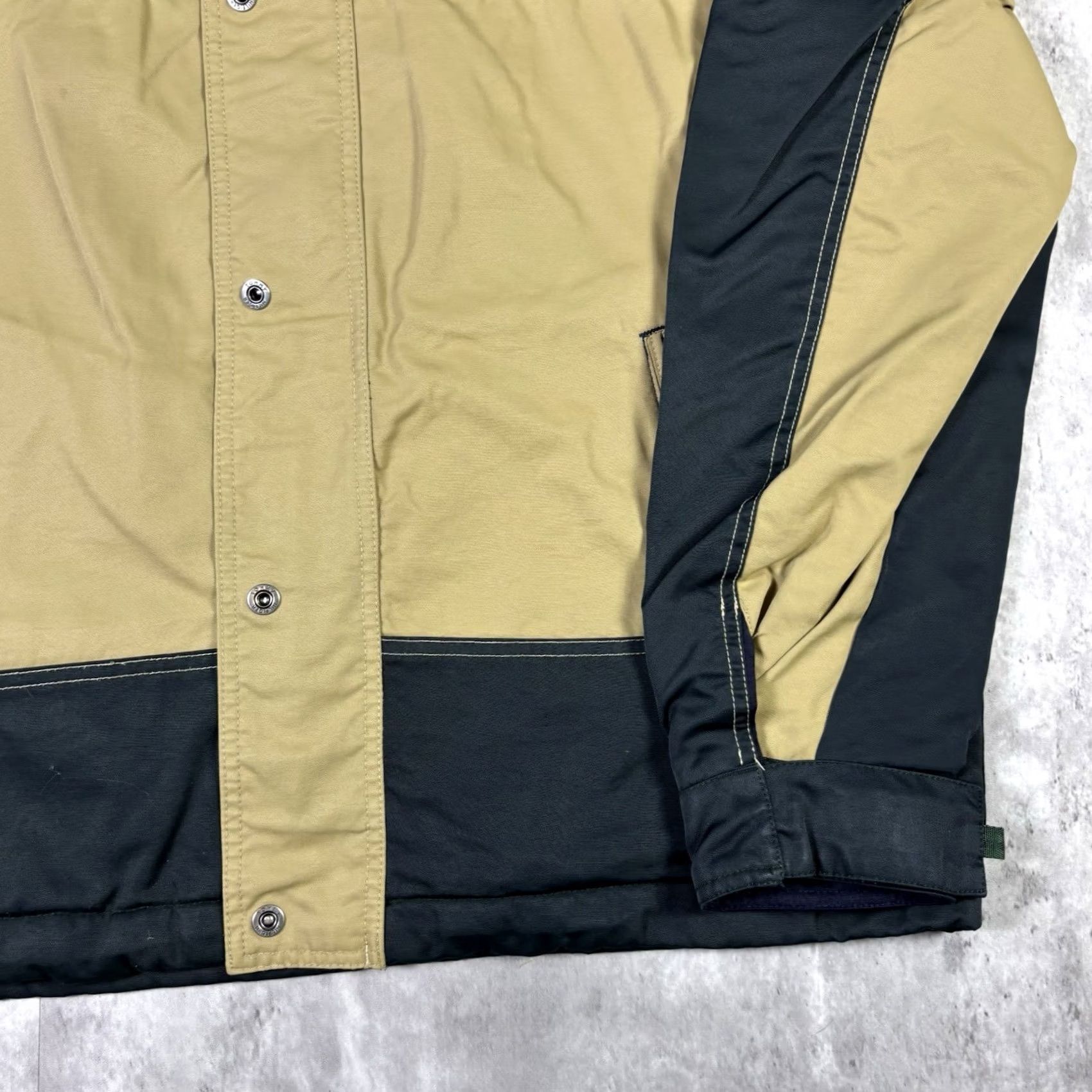 Tommy Hilfiger VINTAGE Tommy Hilfiger Jacket Mens L Beige Full Zip Hooded Pockets Fleece Lined Y2K Size US L / EU 52-54 / 3 - 4 Thumbnail