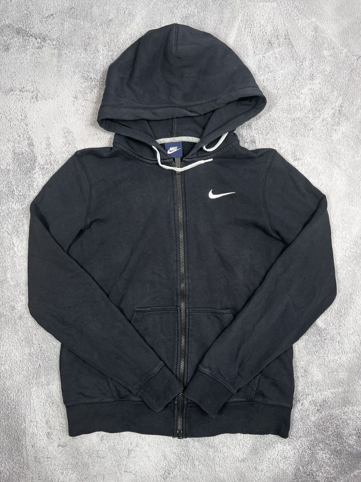 Vintage Vintage Y2K Nike small swoosh hoodie streetwear sizeL Size L / US 10 / IT 46 - 1 Thumbnail