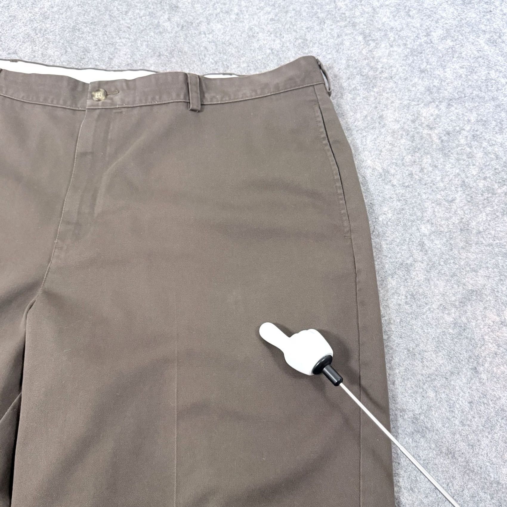 Vintage L.L.Bean Natural Fit Casual Dress Pants Men's Size 42x36 Brown Regular Rise 13.25" Inseam 36" Cotton Zip Front Front Flat Front Pockets Slim Straight Size US 42 / EU 58 - 3 Thumbnail