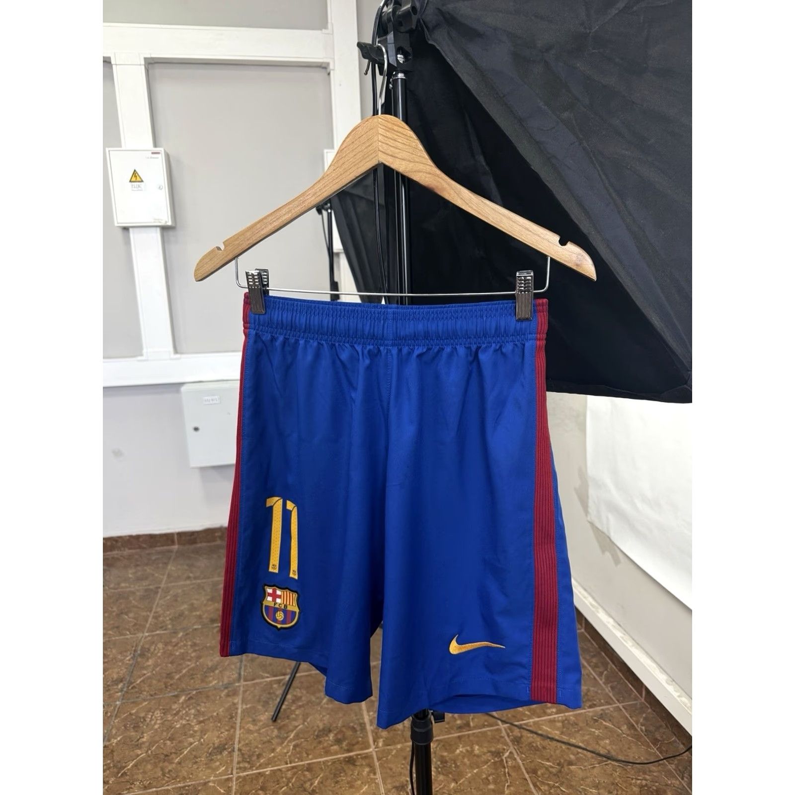 Nike Nike FC Barcelona Neymar Soccer Shorts Retro Blue S Men's Rare 2016 Size US 29 - 2 Thumbnail