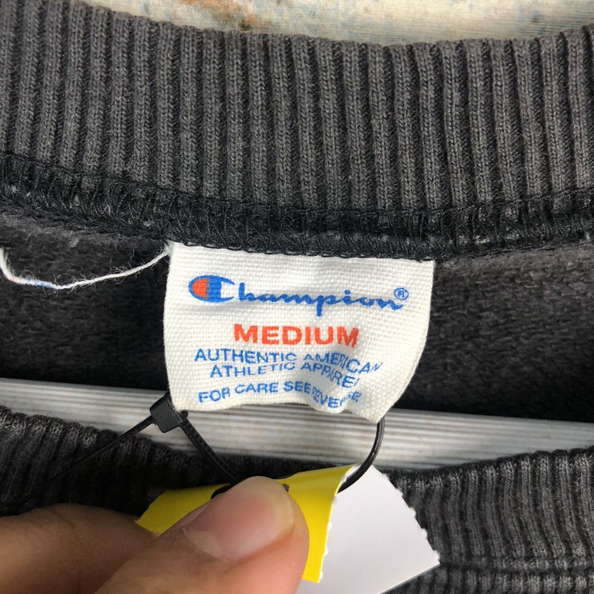 Champion Champion Black vintage Sweatshirt #A1945 Size US M / EU 48-50 / 2 - 10 Thumbnail