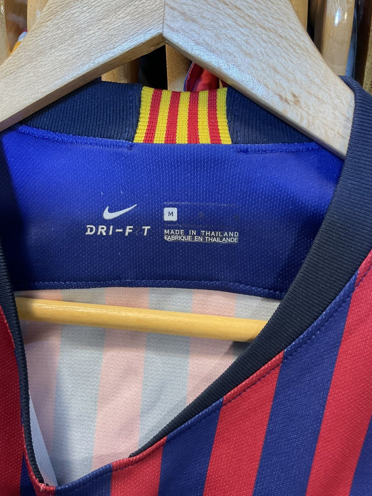 Nike 2018-2019 FC Barcelona Long Sleeves Home Kit MESSI 10 Size US M / EU 48-50 / 2 - 4 Thumbnail