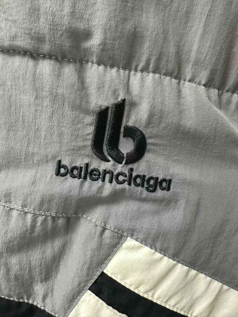 Balenciaga Balenciaga 22AW football SportyB logo cotton-padded jacket- Size US M / EU 48-50 / 2 - 3 Thumbnail