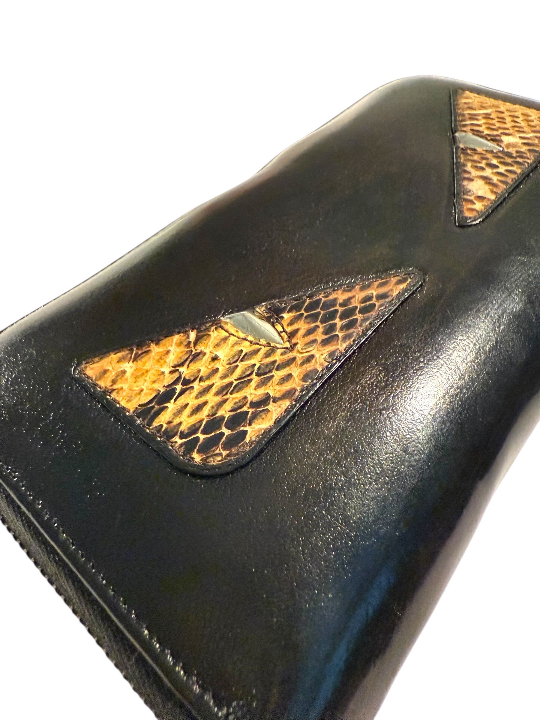 Fendi Vintage Fendi Black Python Bug Eyes Monster Zip Around Size ONE SIZE - 2 Thumbnail