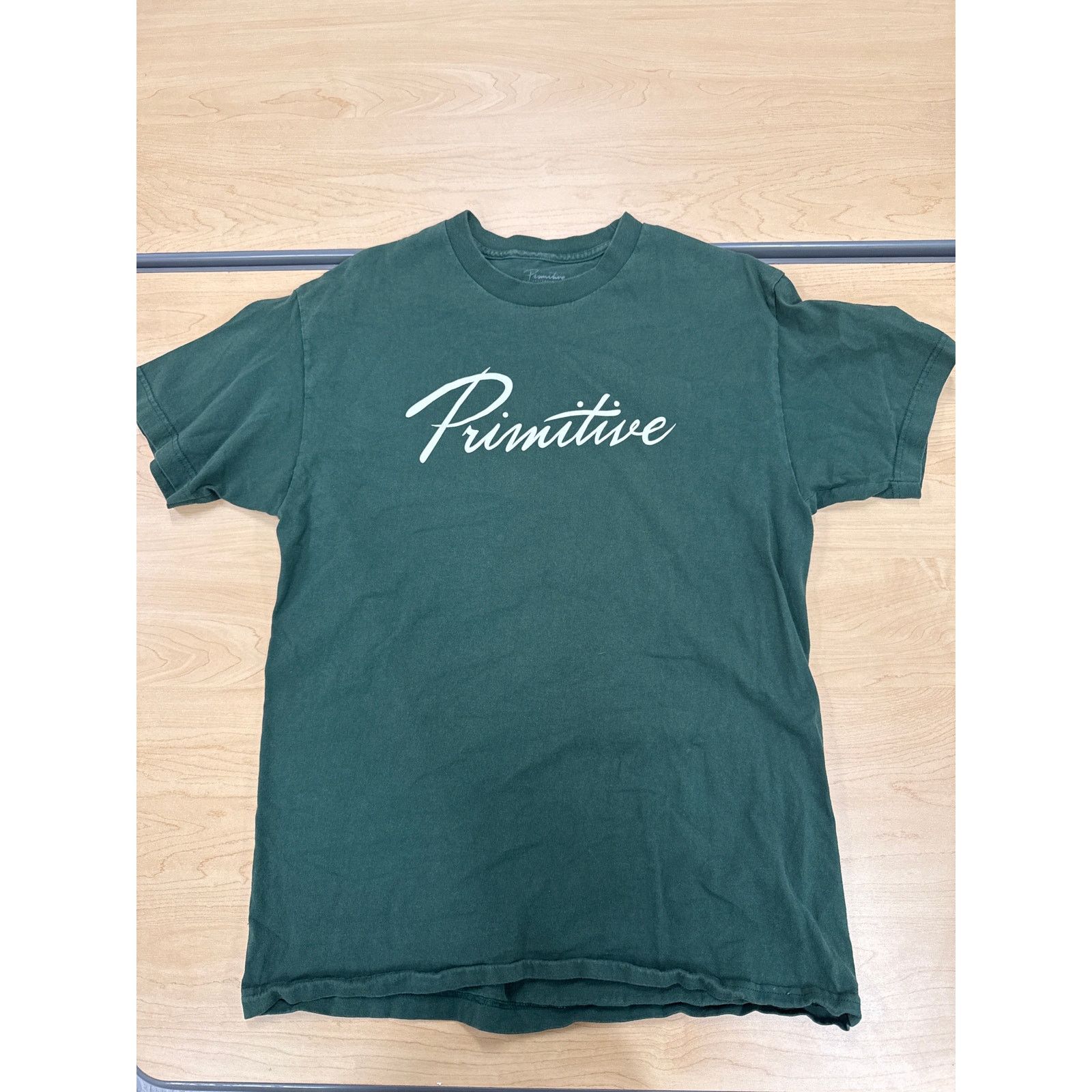 Primitive Primitive Script Logo Graphic Tee Green Men’s Large Size US L / EU 52-54 / 3 - 1 Thumbnail
