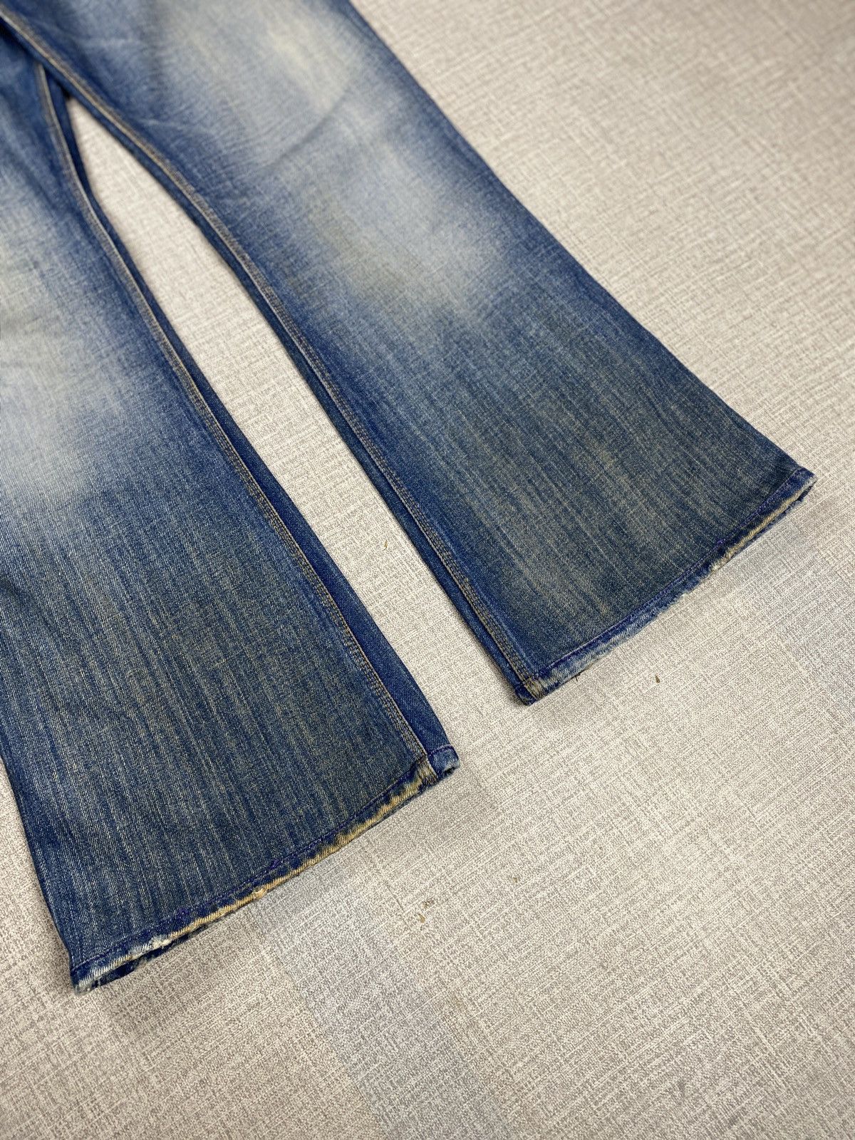 Diesel Vintage Diesel Bootcut Jeans Size US 31 - 3 Thumbnail