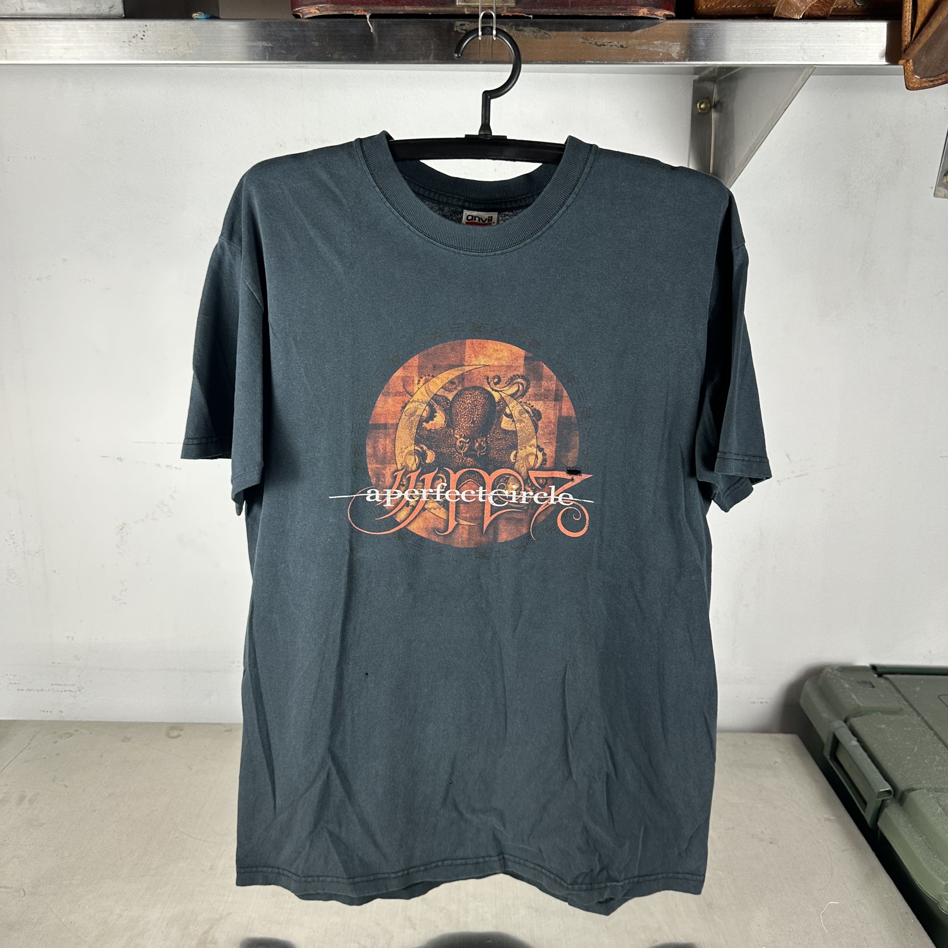 Vintage Vintage 2000s A Perfect Circle Rock Band Tour T-Shirt Size US L / EU 52-54 / 3 - 1 Thumbnail
