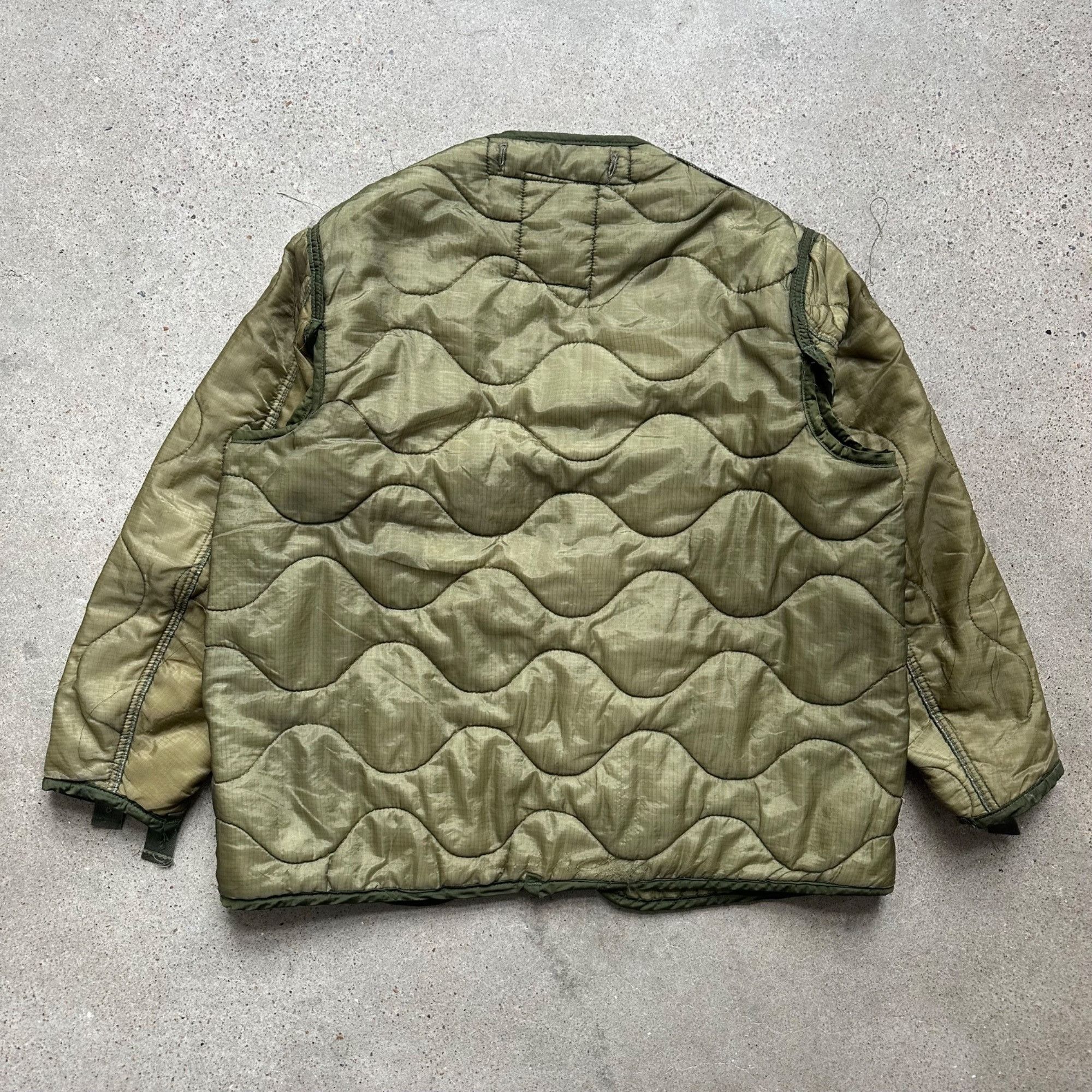 Vintage Vintage 1978 Olive Military Liner Jacket Tag Small