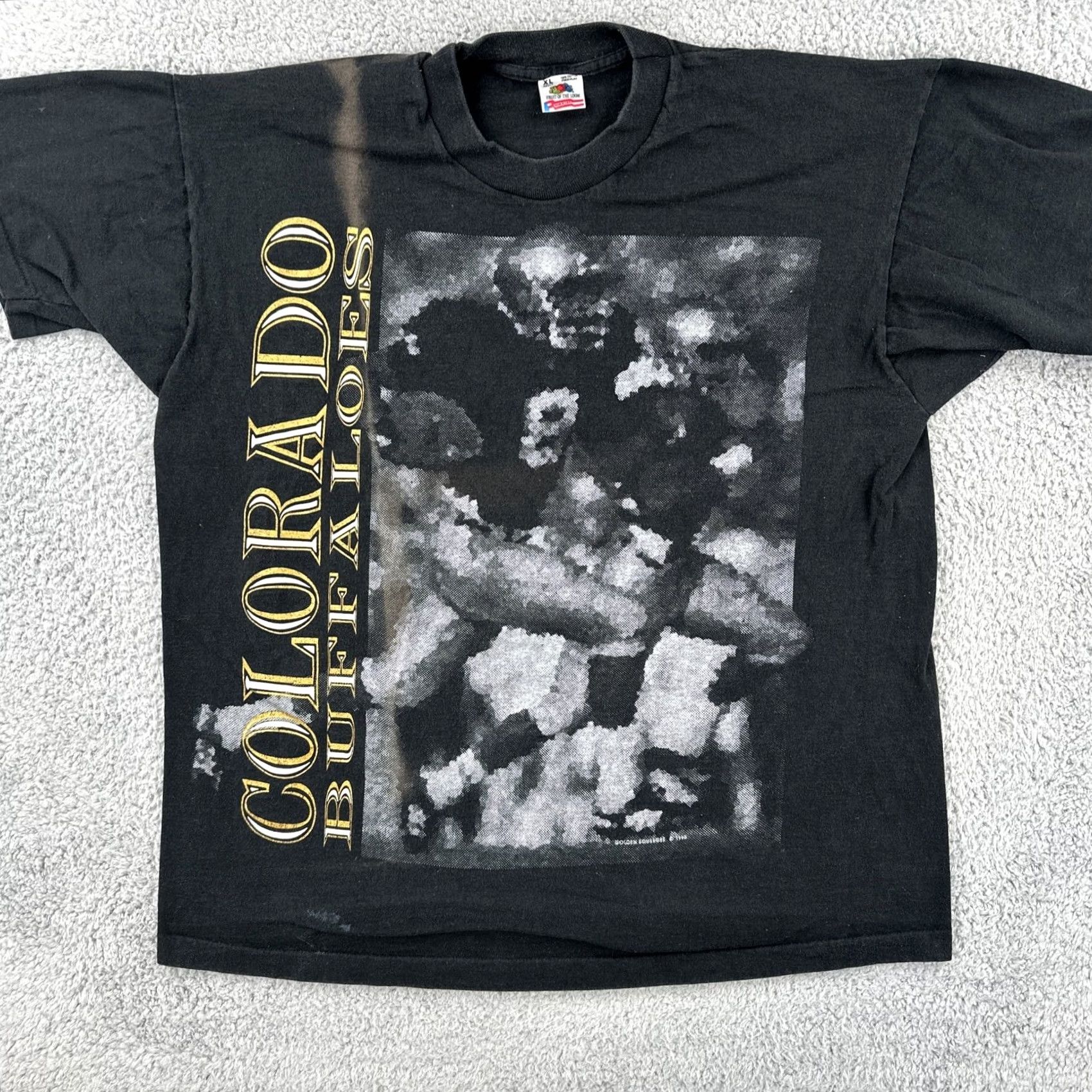 Fruit Of The Loom VINTAGE Fruit of the Loom XL Black SS USA Made T Shirt 1995 CU Buffalos Football Size US XL / EU 56 / 4 - 3 Thumbnail