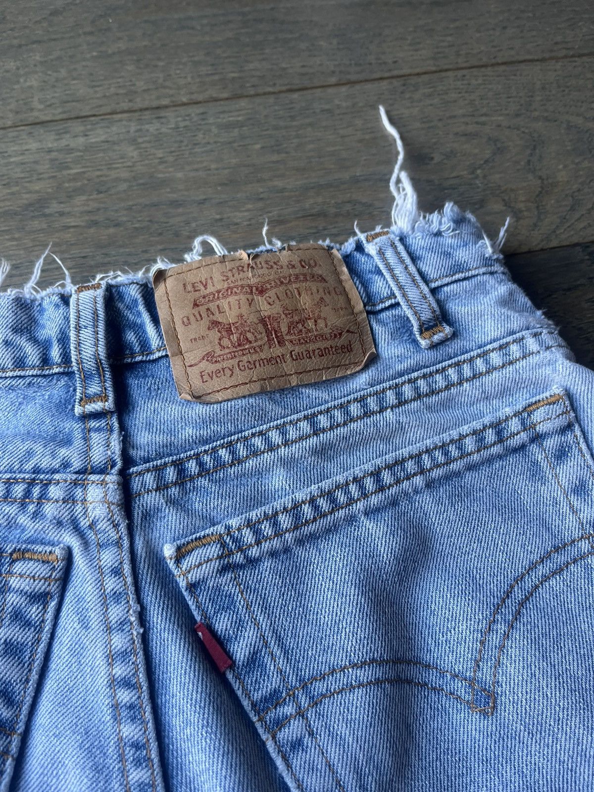 Levi's Vintage Levi’s Made in Canada 505 W28 L32 distressed denim Size 28" / US 6 / IT 42 - 6 Thumbnail