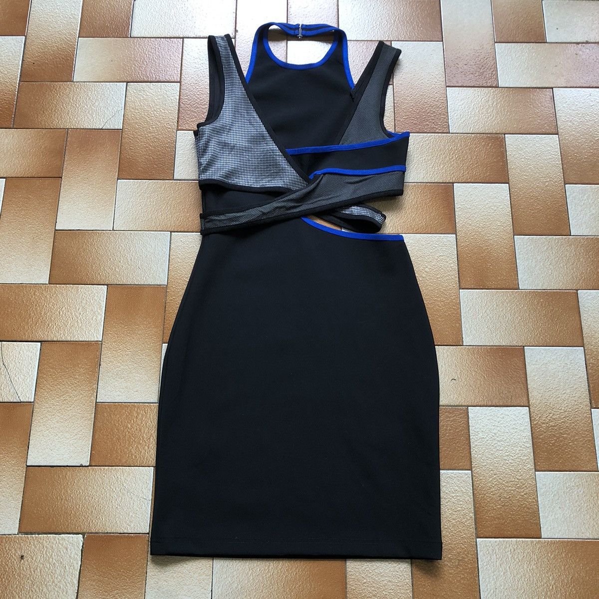 Alexander Wang ALEXANDER WANG halter neck midi dress W cut out side Size L / US 10 / IT 46 - 4 Thumbnail