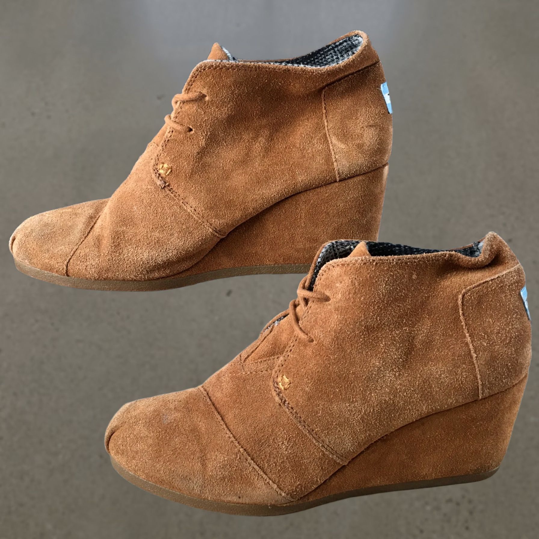 Toms TOMS Boots Womens 8.5 Desert Wedge Ankle Bootie Brown Suede Lace Up Casual Shoes Size US 9 / IT 39 - 1 Thumbnail