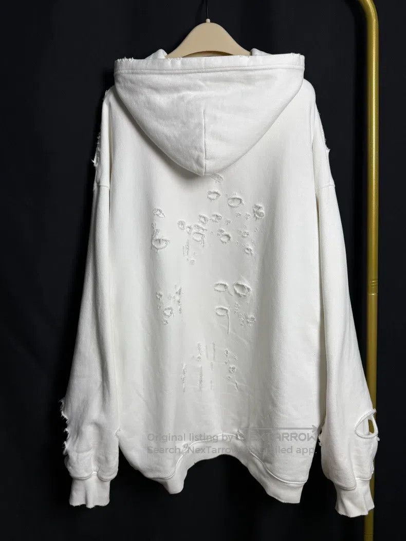 Balenciaga Balenciaga White Oversized Distressed Hoodie Size US XXS / EU 40 - 4 Thumbnail