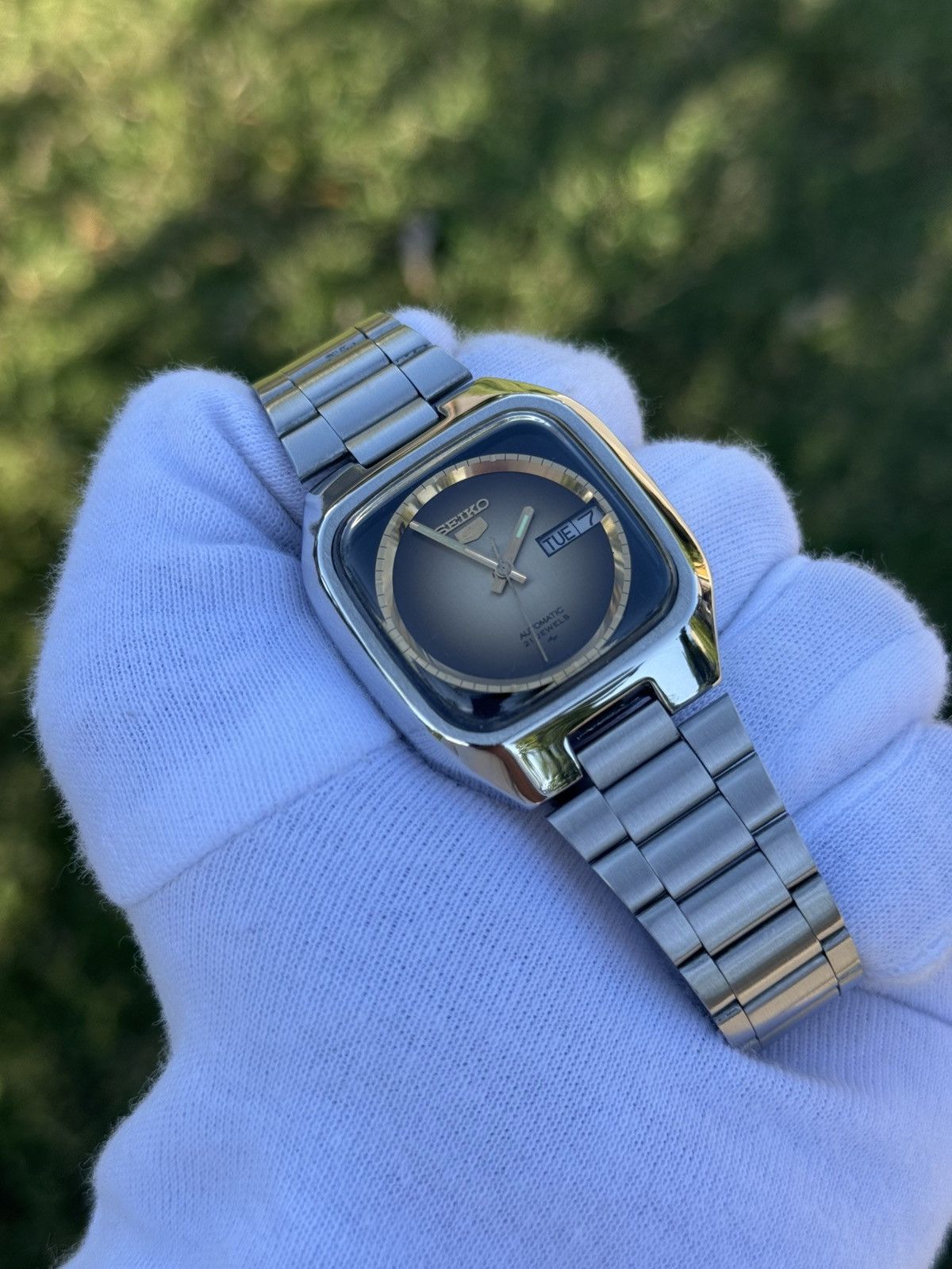 Seiko Vintage Seiko 5 Automatic Watch: smoke-grey Dial, mens watch Size 36 - 3 Thumbnail