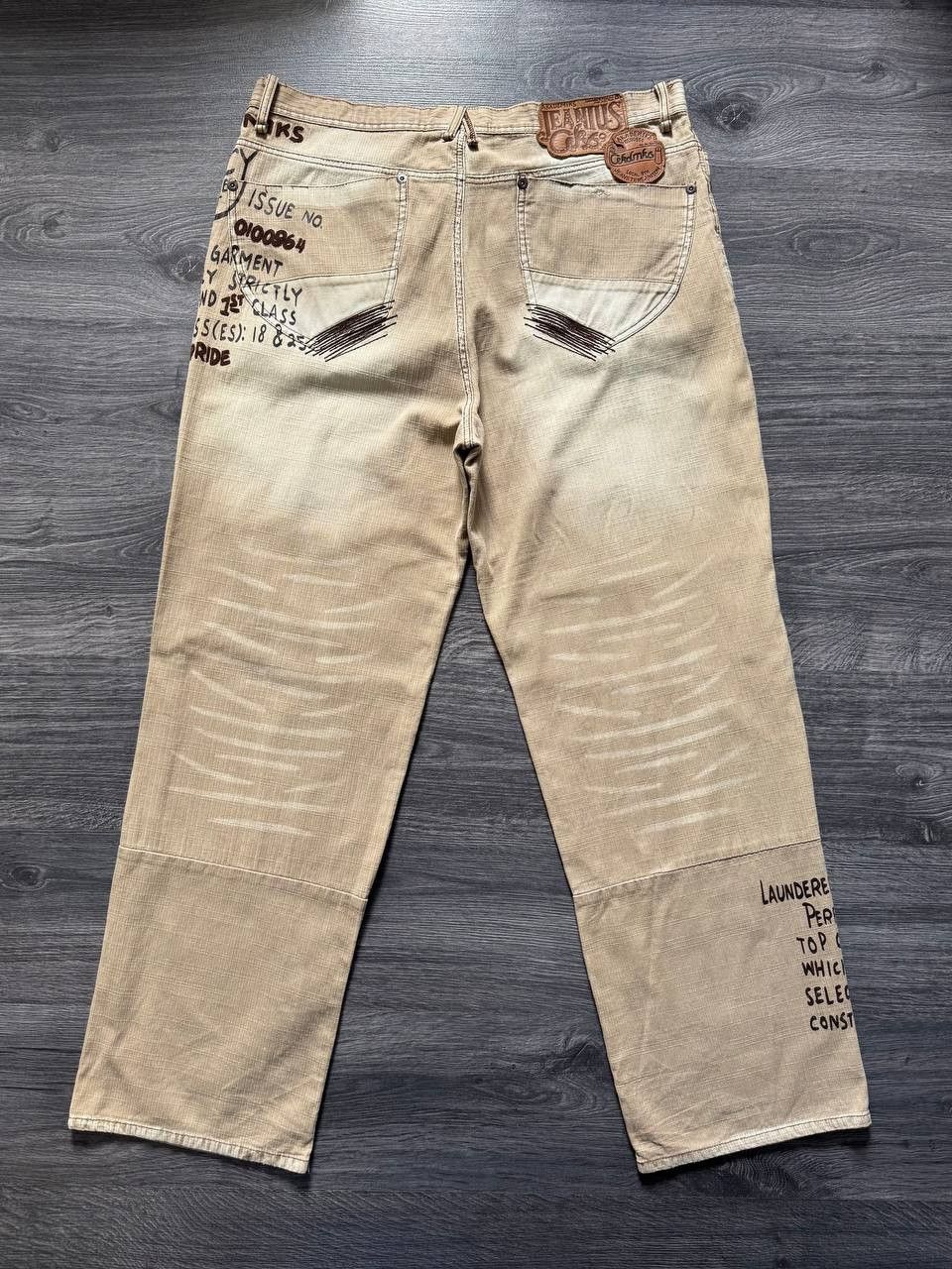 Akademiks Vintage Akademiks Baggy Graphic Y2K Jeans Size 38 Wide Leg Size US 38 / EU 54 - 2 Thumbnail