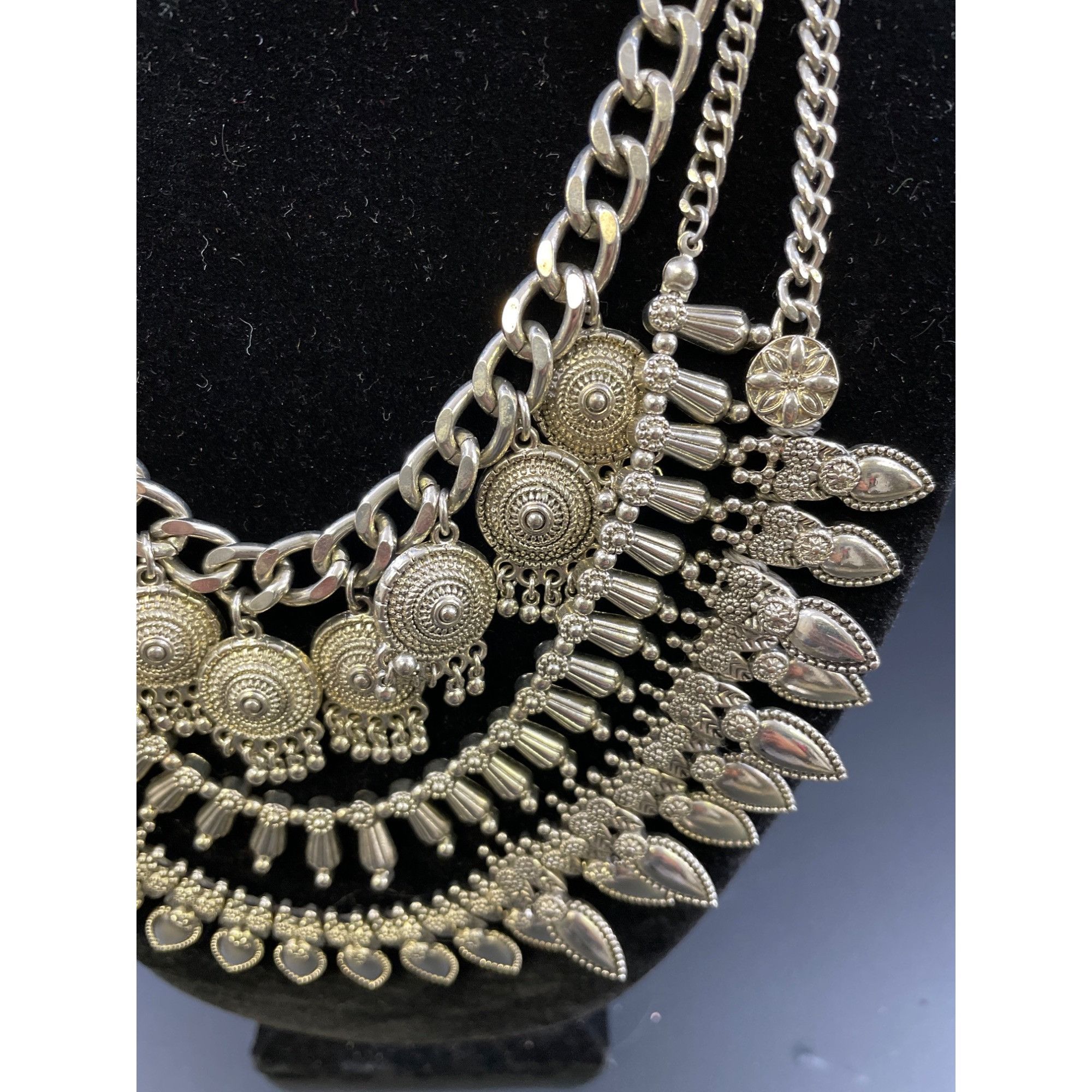Other Vintage Women's Silvertone Bib Chain 3 layers Coin & Fringed Size ONE SIZE - 2 Thumbnail