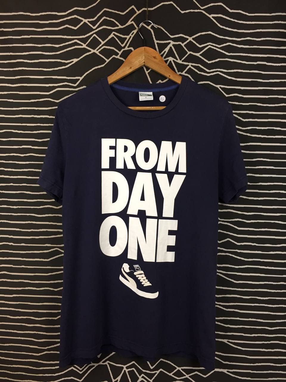 Puma Puma From Day One Sneaker Graphic Short Sleeve Tee Size US L / EU 52-54 / 3 - 1 Thumbnail