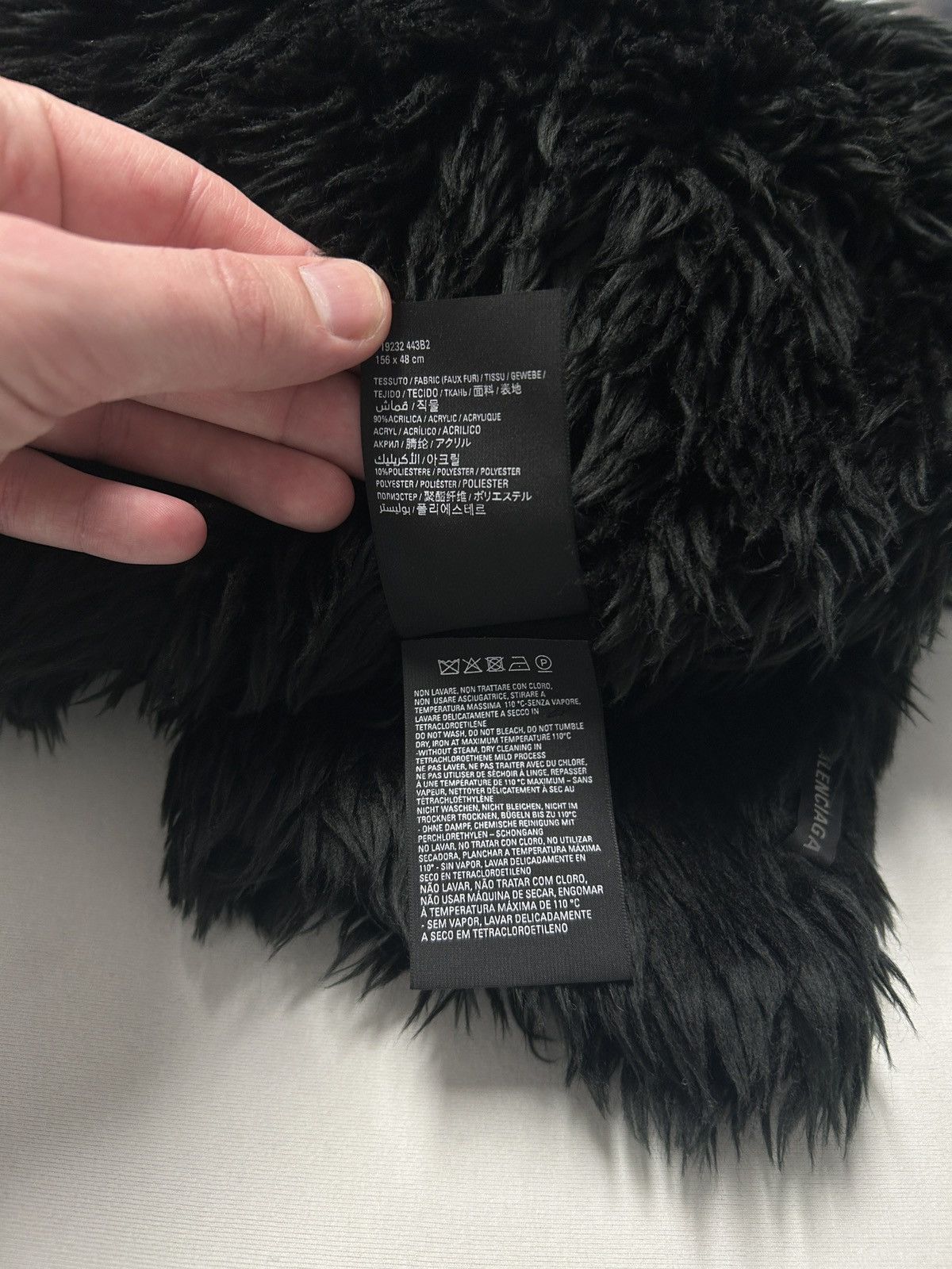 Balenciaga 2023 Mud Show Hooded Faux Fur Scarf Size ONE SIZE - 9 Thumbnail