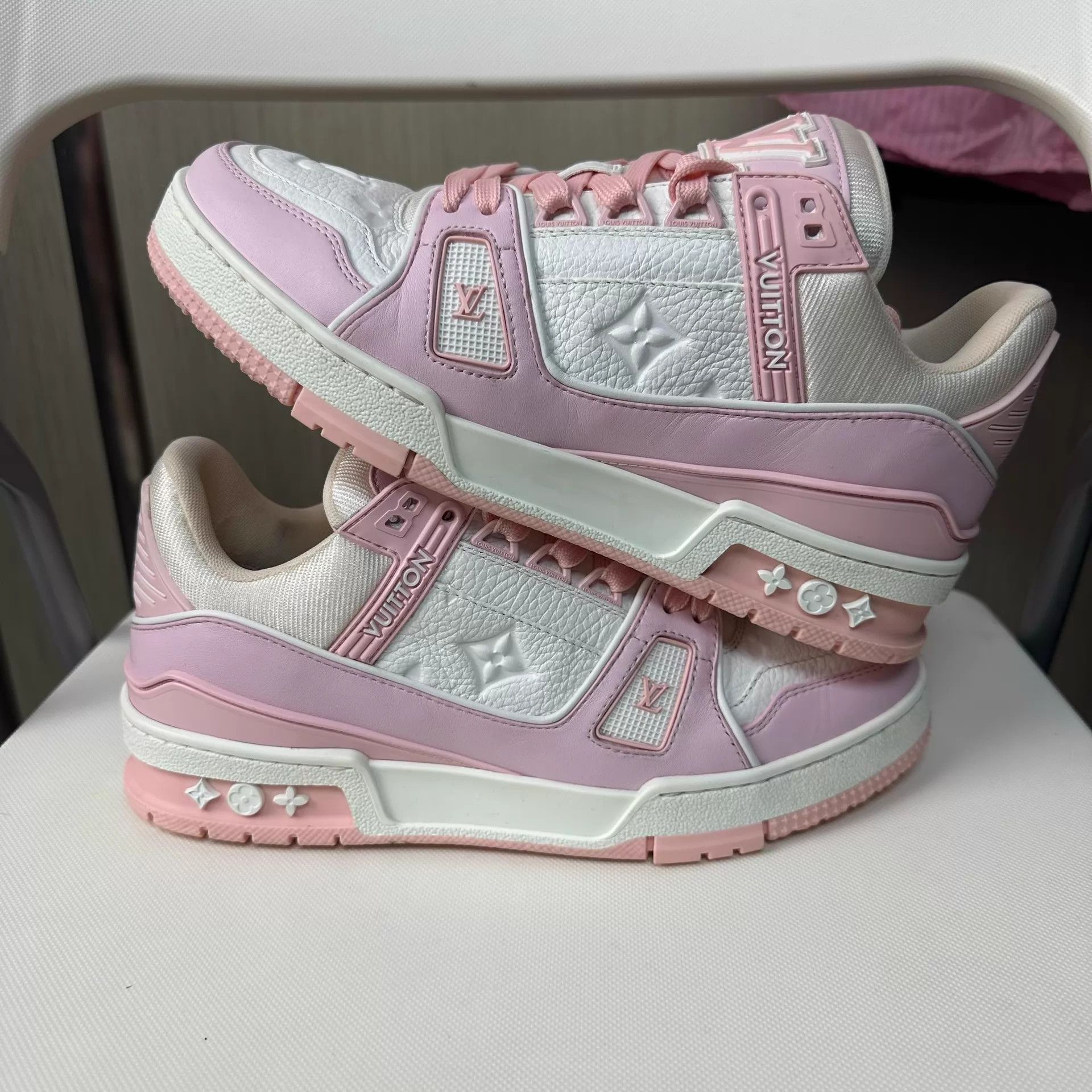 Louis Vuitton LV Trainer Leather Low-Top Sneaker Unisex Rose Pink Size 38 Size US 7.5 / IT 37.5 - 6 Thumbnail