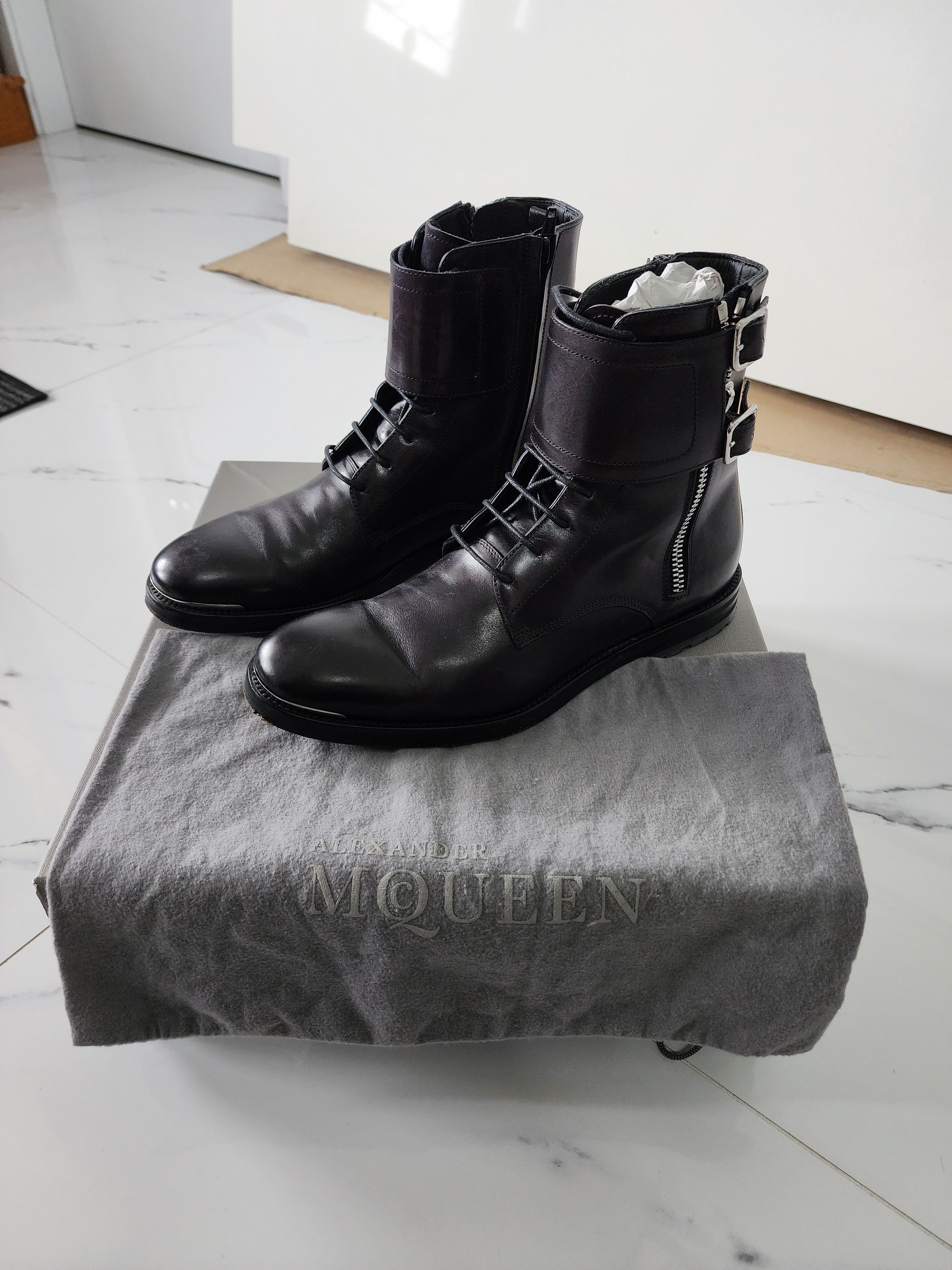 image of Alexander Mcqueen Leather Zipped Combat Boots Fits 8-8.5 in Black, Men's (Size 7)