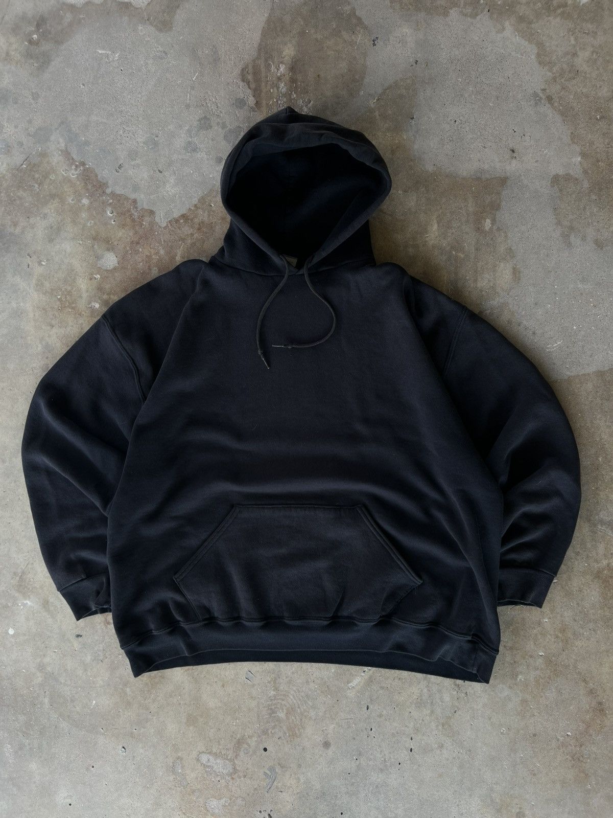 Russell Athletic Vintage 2000’s Essential Black Russell Sweatshirt Hoodie Size US XL / EU 56 / 4 - 1 Thumbnail