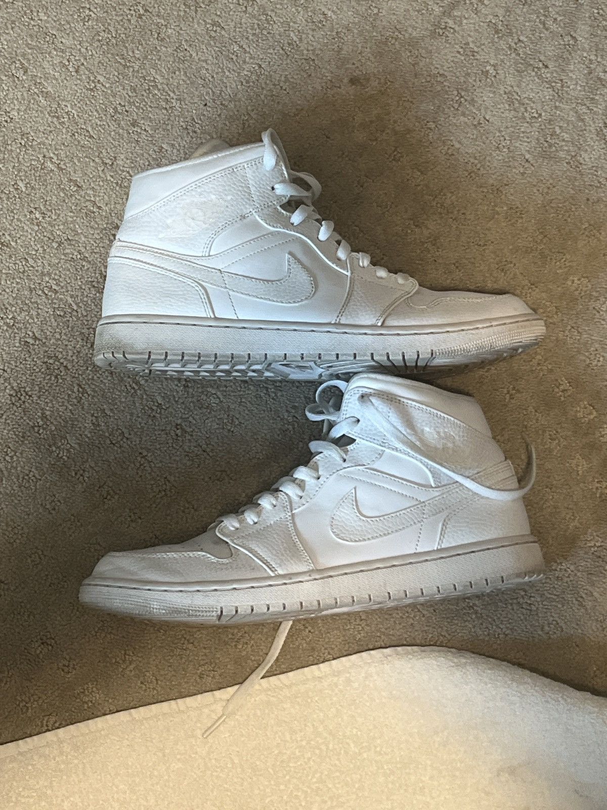 Nike Nike triple white air Jordan’s Size US 10.5 / EU 43-44 - 9 Thumbnail