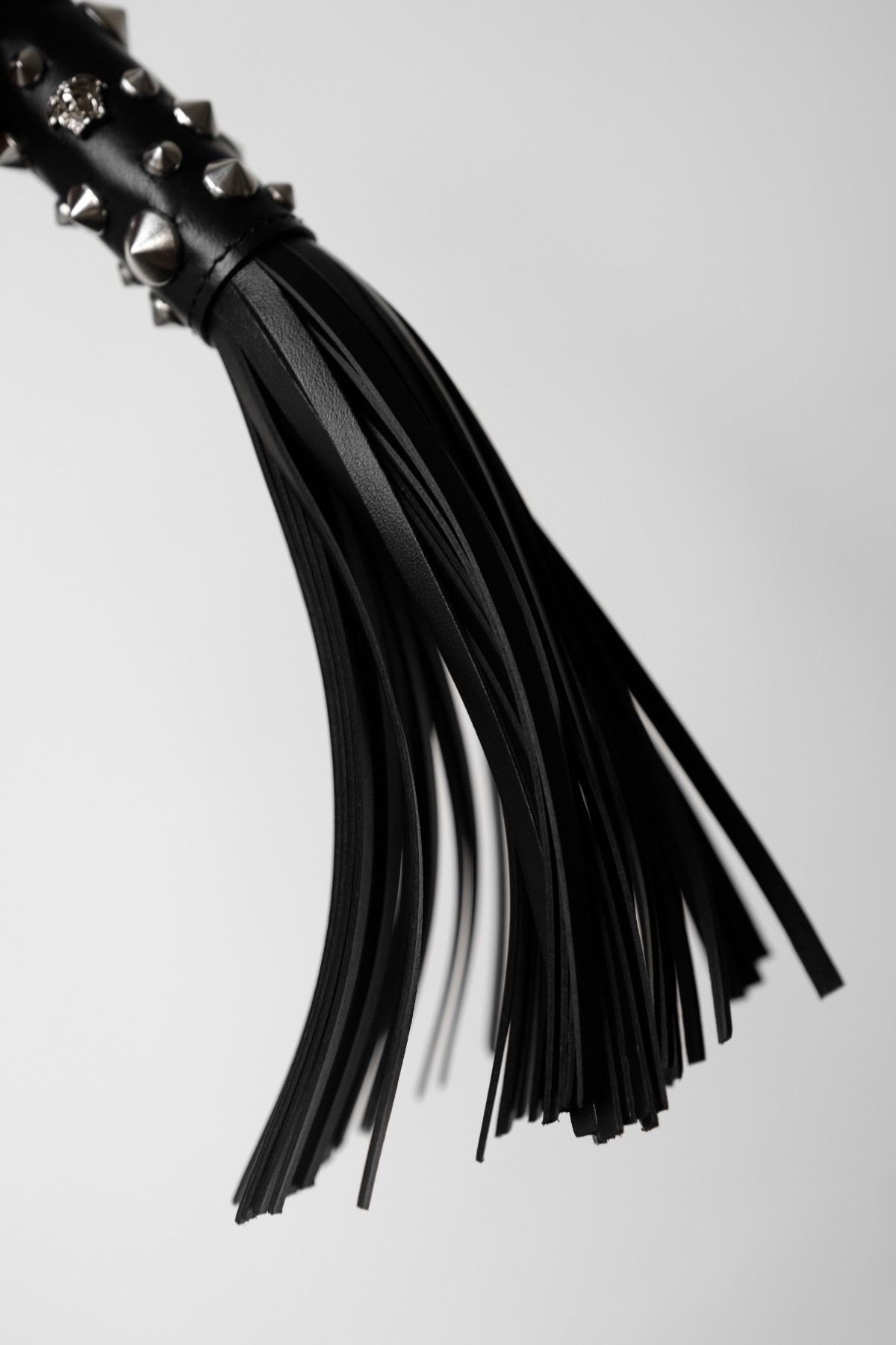 Versace VERSACE Leather Studded Tassel Key Chian Size ONE SIZE - 4 Thumbnail