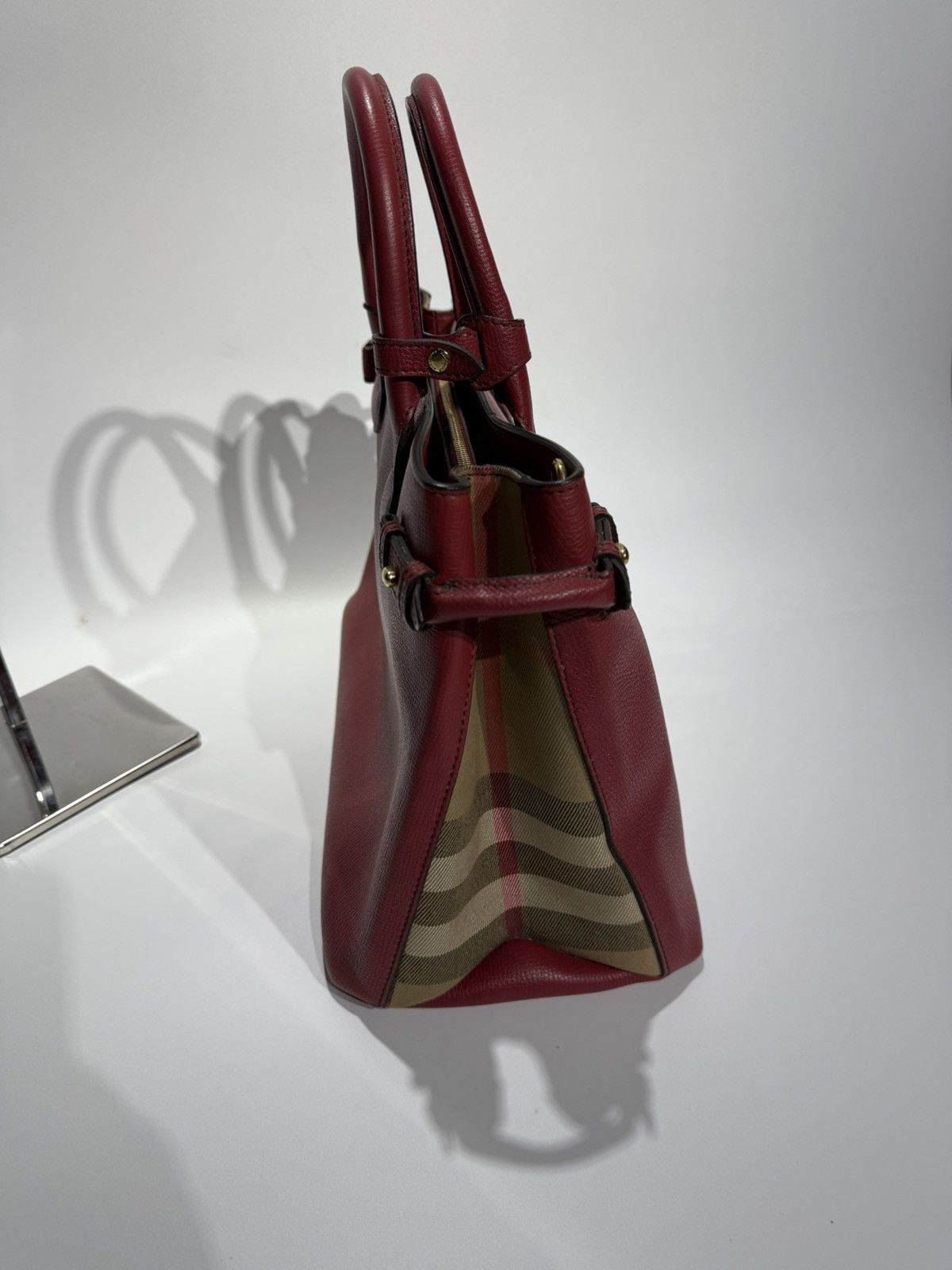 Burberry Burberry House Check Derby Leather Medium Banner Bag Size ONE SIZE - 5 Thumbnail