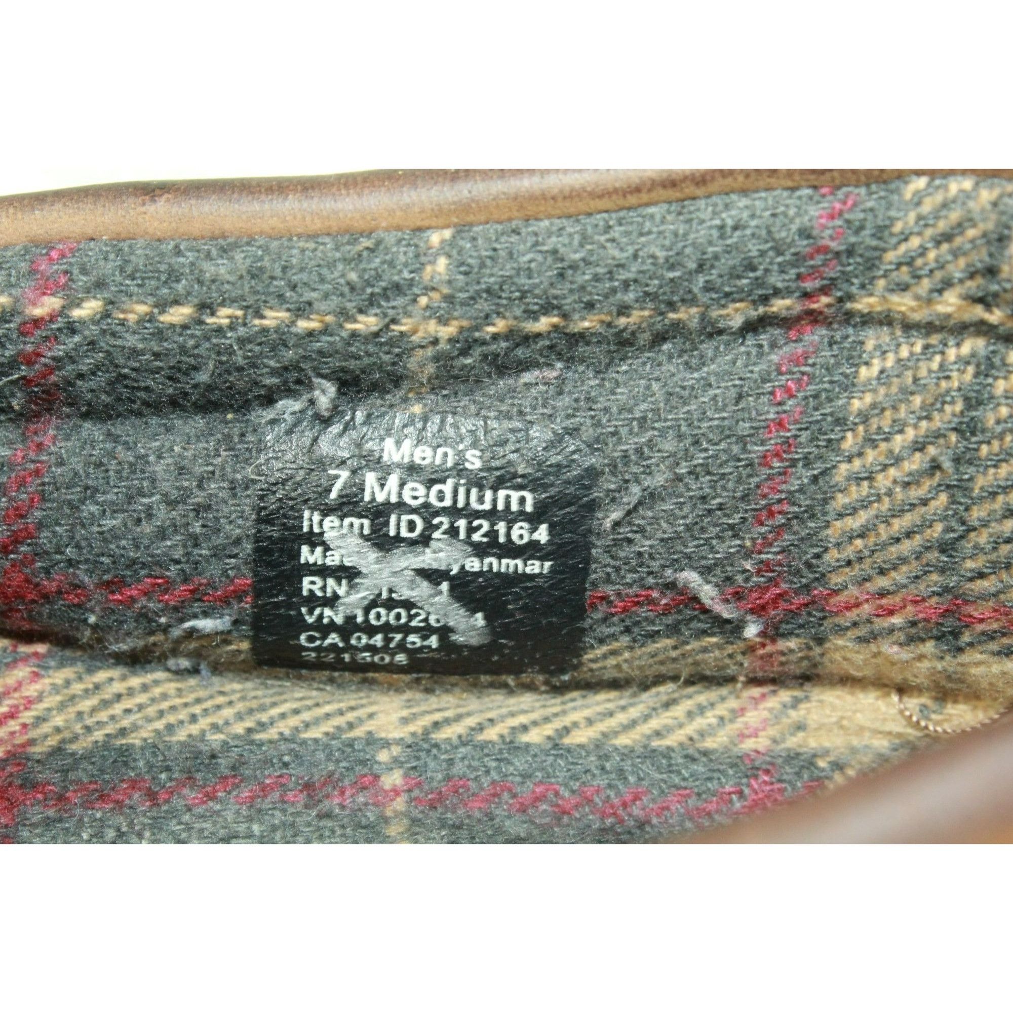 Leather LL Bean Men's Slip On Flannel-Lined Handsewn Slippers Size US 7 / EU 40 - 8 Thumbnail
