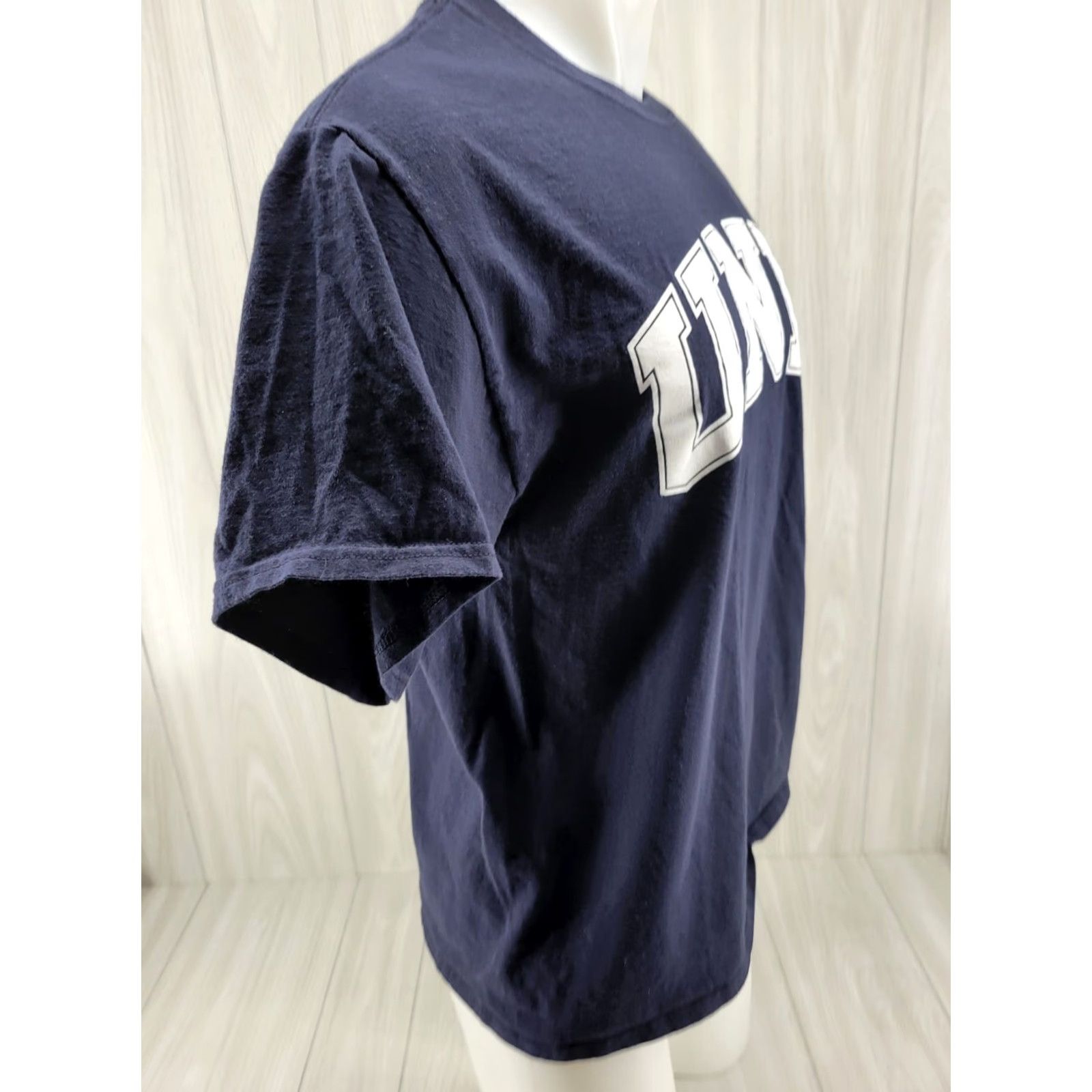 Champion VINTAGE UNH Wildcats College T-Shirt Large Champion Shirt Mens Blue 90s? Size US L / EU 52-54 / 3 - 5 Thumbnail