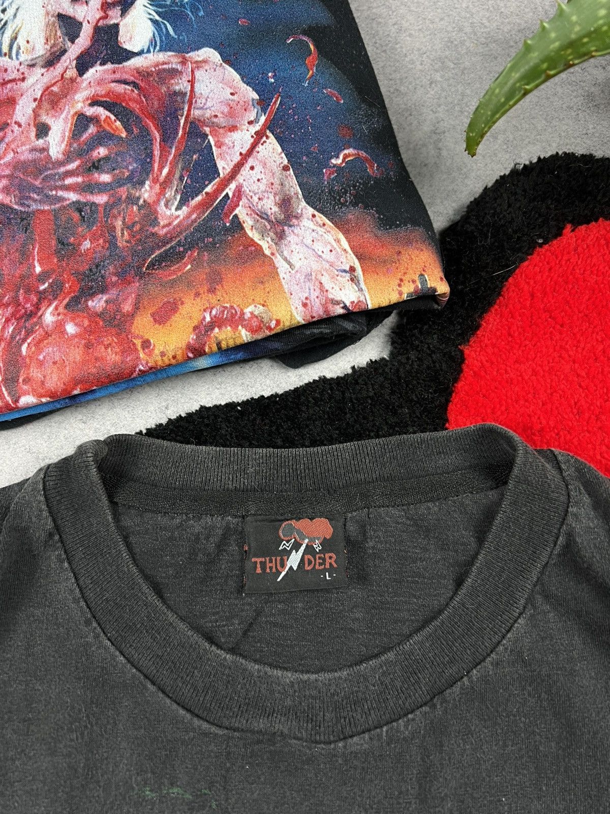 Band Tees Vintage WWE Wrestling Superstars 2000 Faded Y2K Tee Shirt Size US L / EU 52-54 / 3 - 7 Thumbnail