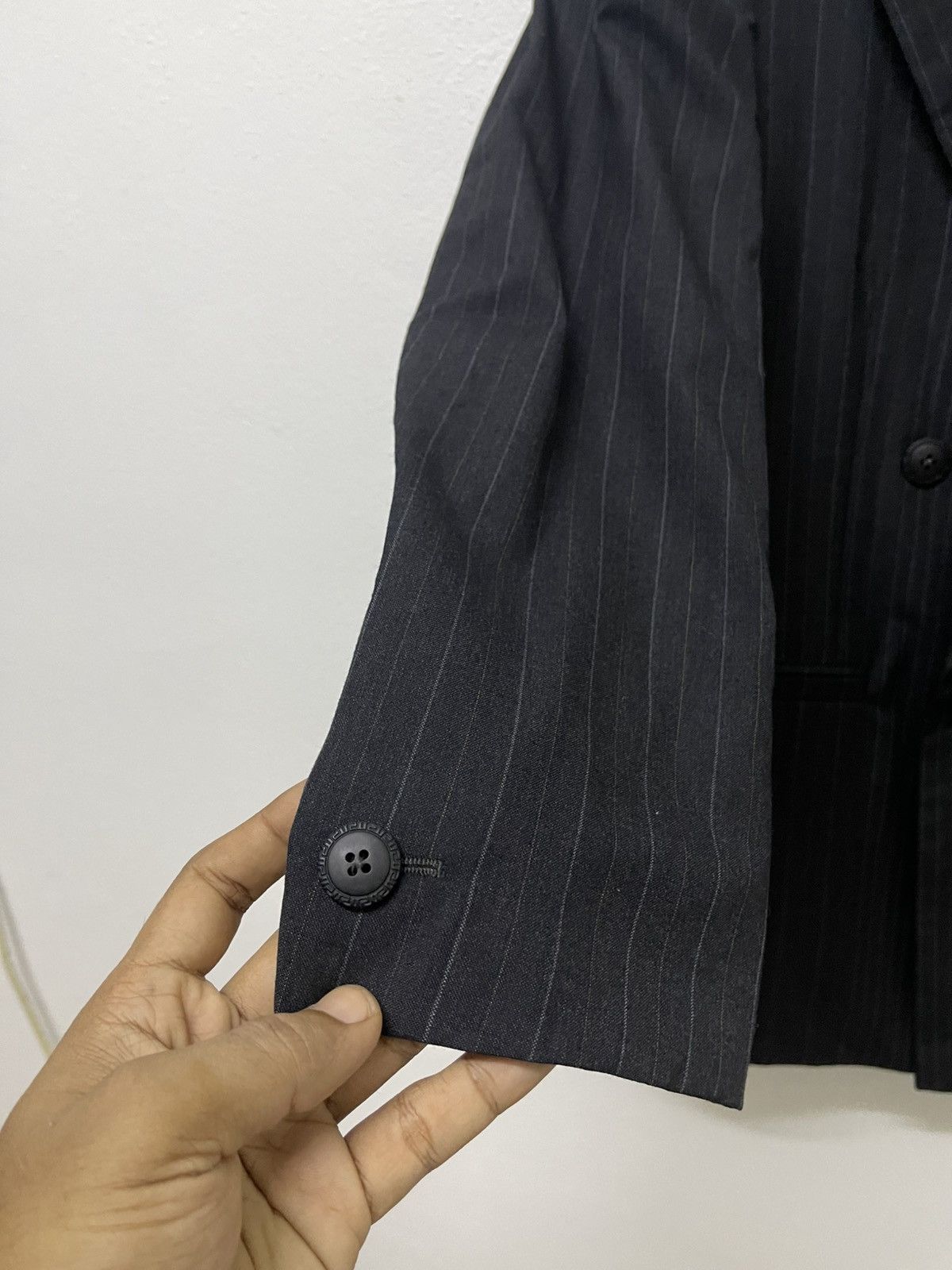 Versace 1990s GIANNI VERSACE PINSTRIPE BESPOKE BUTTON DOUBLE BREAST Size 50R - 6 Thumbnail