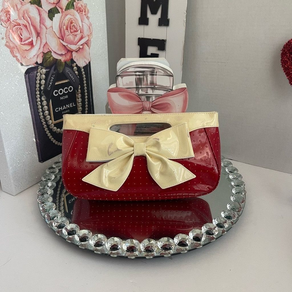 Other Isabelle Fiore Red and Cream Bow Clutch bag Size ONE SIZE - 1 Thumbnail