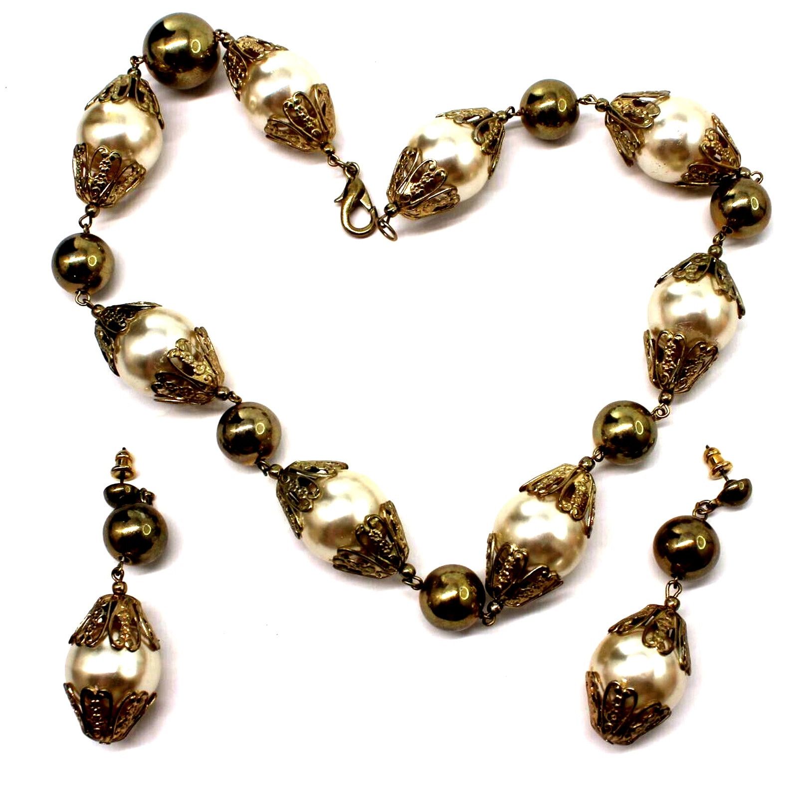 Other 1990s Big Faux Pearl Earring Necklace Set • 19" •2.5" Dangle Size ONE SIZE - 4 Thumbnail