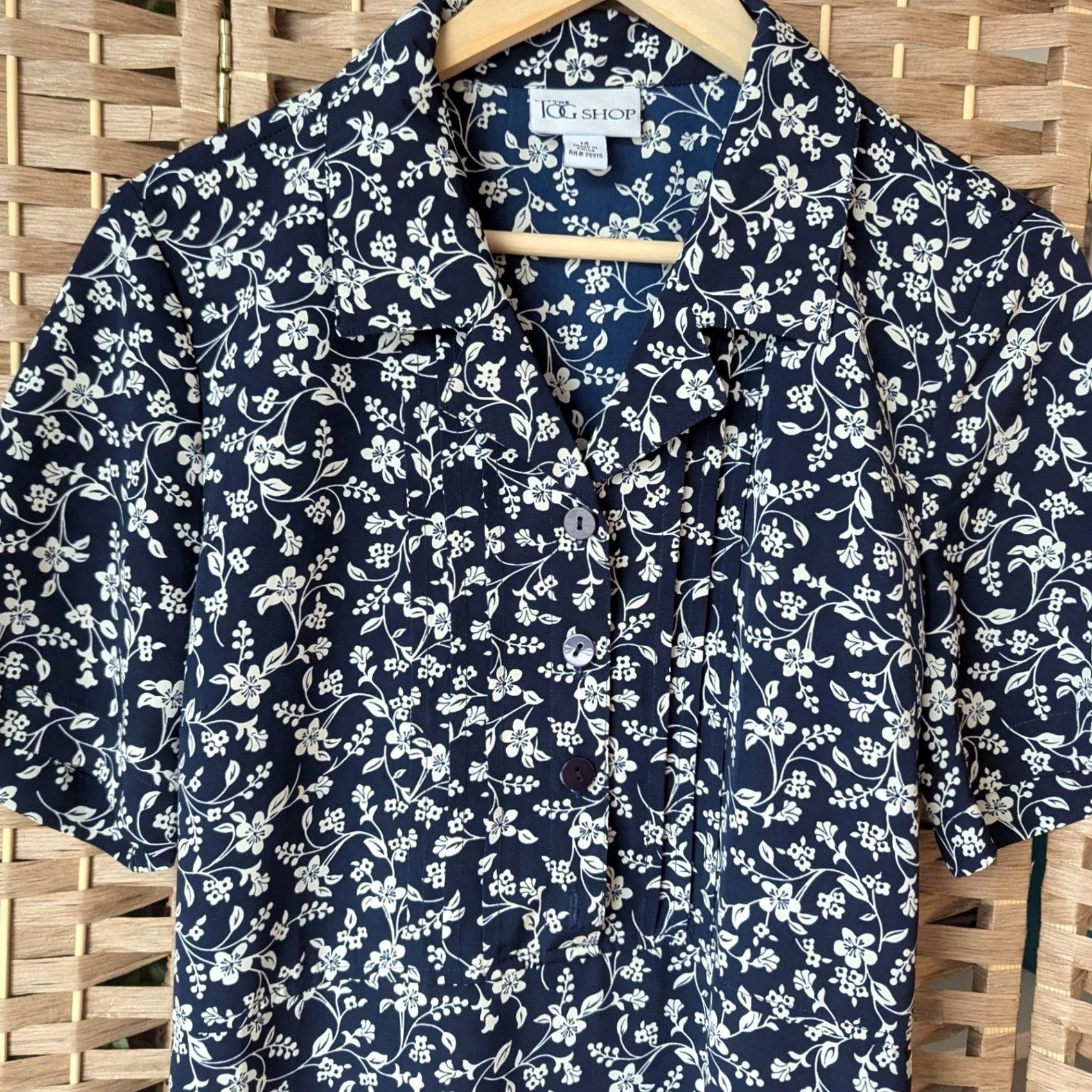 Vintage VINTAGE 90s Navy Blue White Floral Short Sleeve Midi Shirt Dress Size 14 Lightweight Womens Size XL / US 12-14 / IT 48-50 - 4 Thumbnail