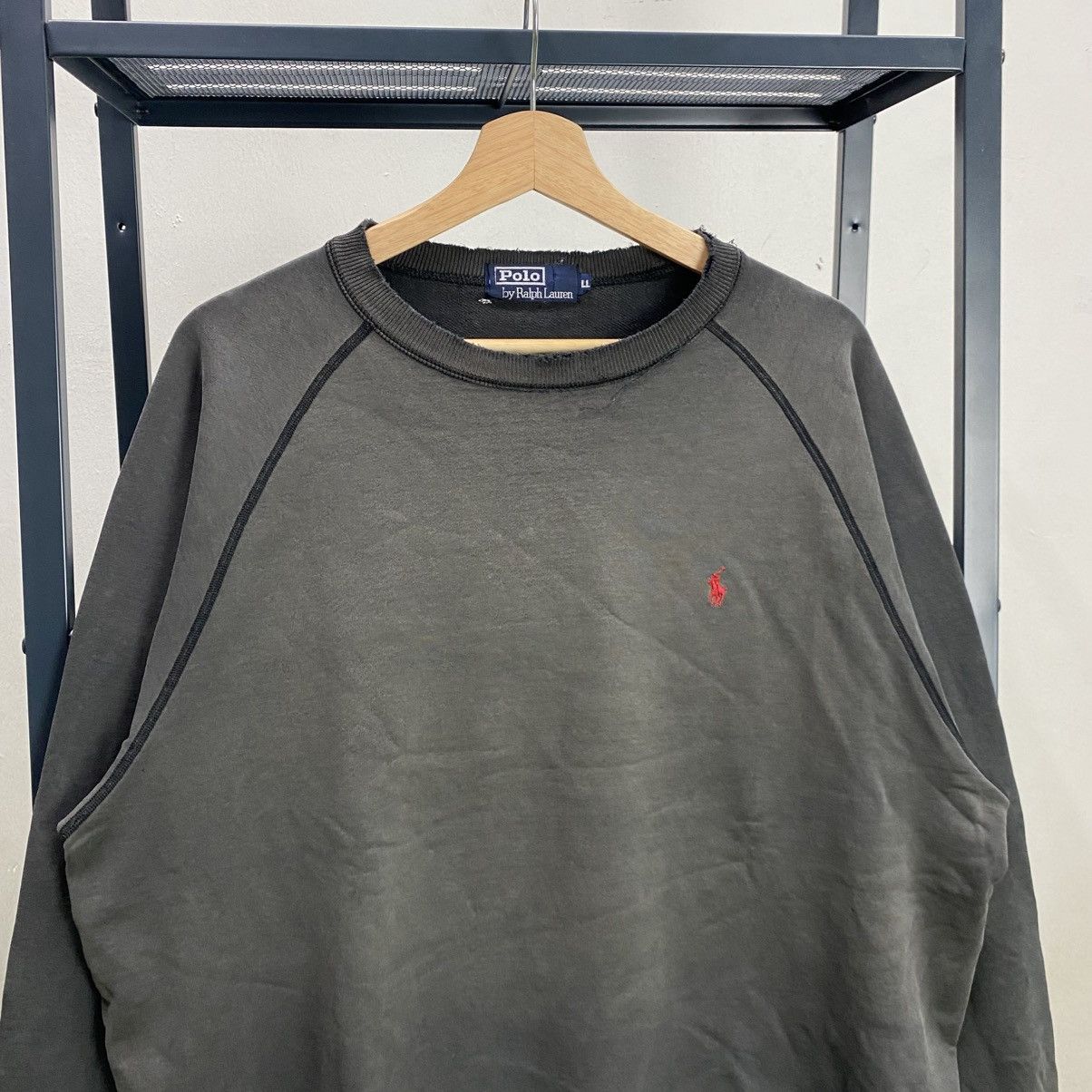 Polo Ralph Lauren × Vintage Thrashed Sun Faded Sweatshirt Size US XL / EU 56 / 4 - 3 Thumbnail