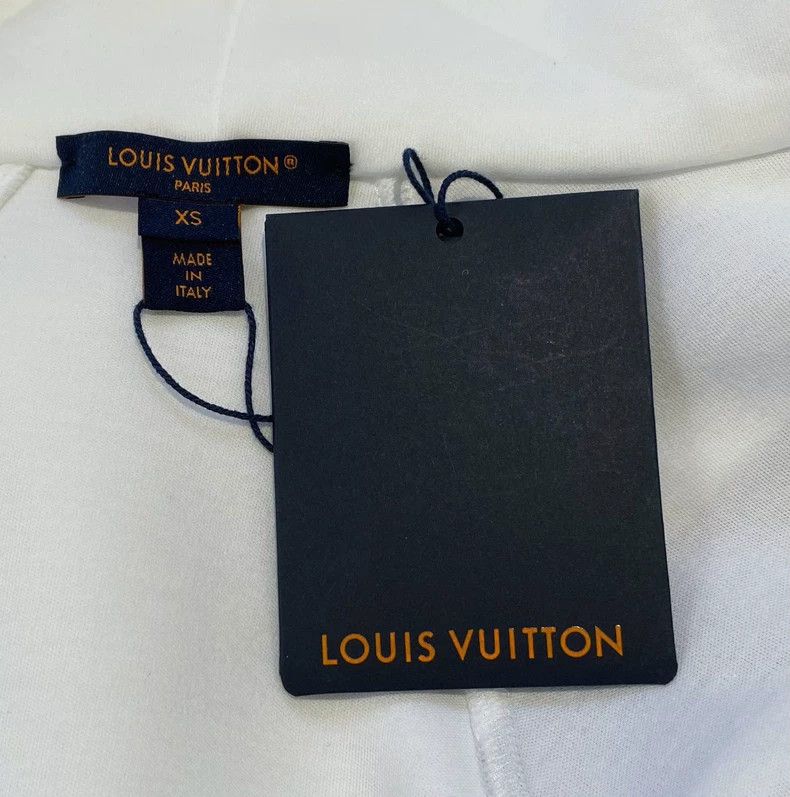 Louis Vuitton Louis Vuitton White jacket 2503-Nextarrow Size US XS / EU 42 / 0 - 5 Thumbnail