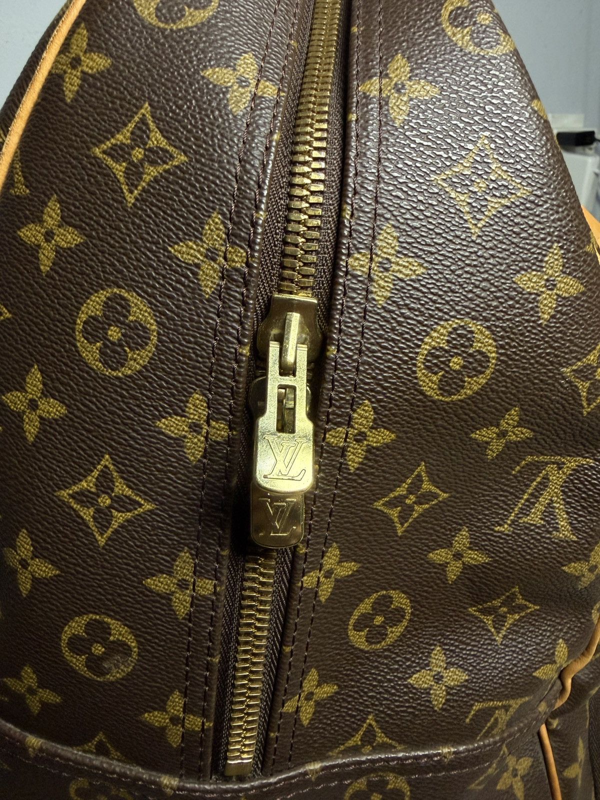 Louis Vuitton Louis Vuitton Evasion Travel Bag Monogram Canvad Size ONE SIZE - 9 Thumbnail